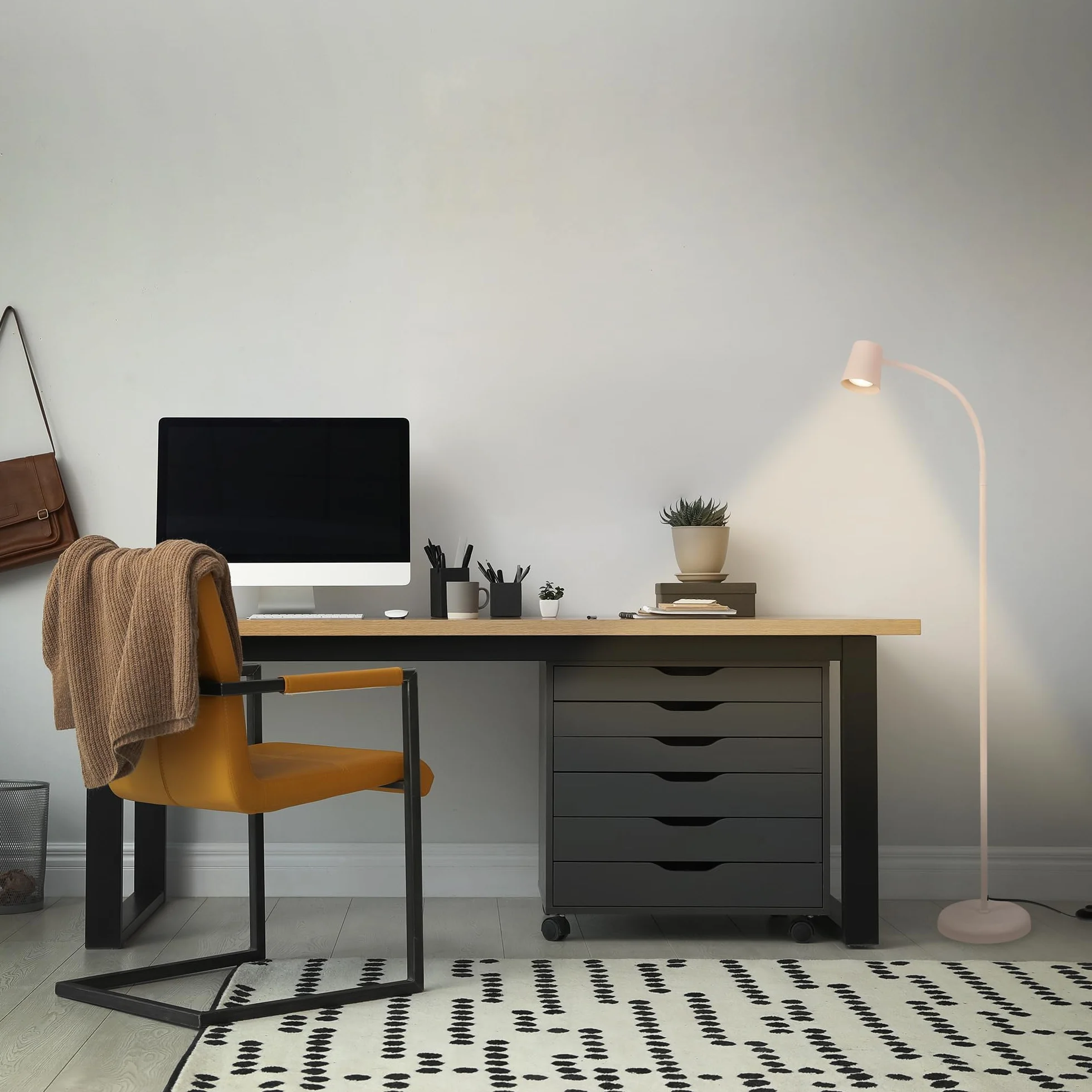 BRILONER - Lampa podłogowa z włącznikiem nożnym, GU10 max 9W, obrotowa, uplighter, do czytania i dekoracji, 21x127,5 cm, beżowy – wygodne sterowanie i stylowy design