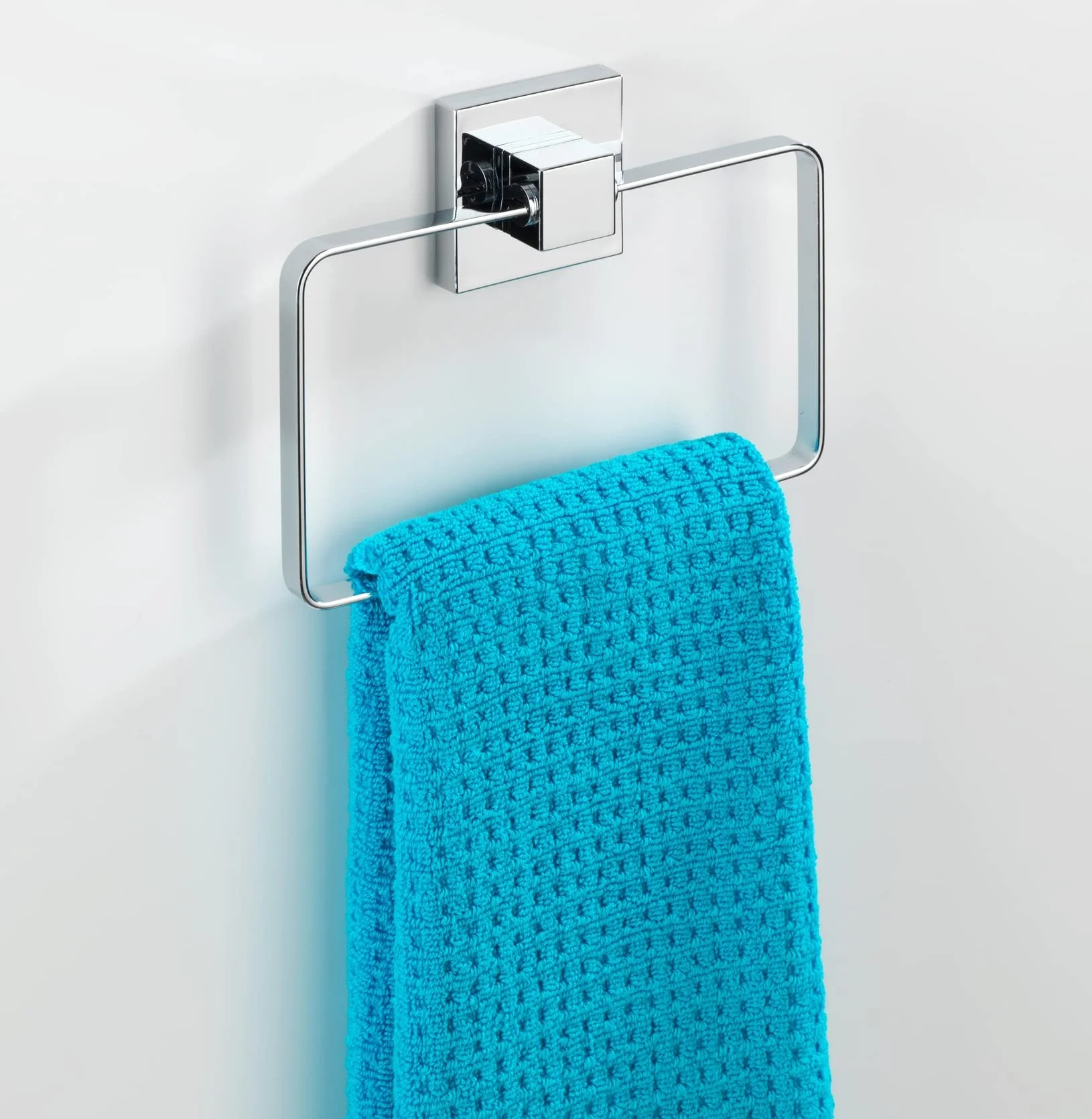 WENKO Vacuum-Loc® Pierścień na ręczniki ścienne, Quadro, wieszak na ręczniki do łazienki i kuchni, mocowanie próżniowe, bez wiercenia, z nierdzewnej, błyszczącej stali nierdzewnej, 18,5 x 14 x 3,5 cm
