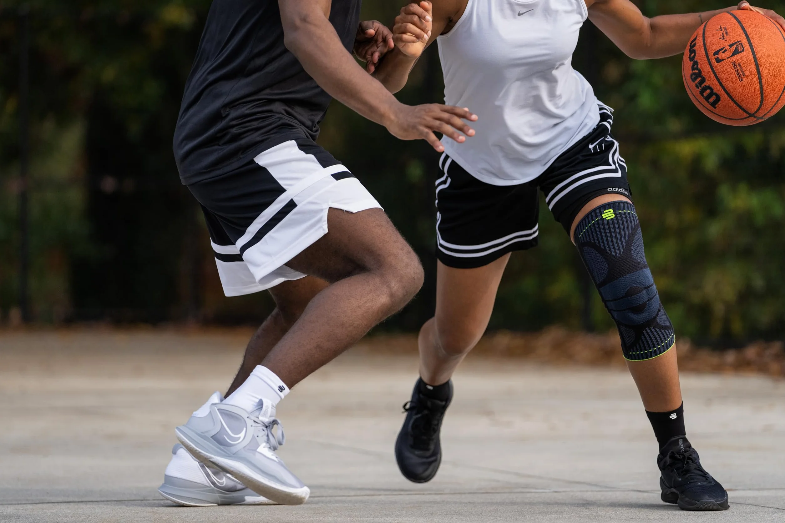 Bauerfeind Stabilizator na kolano "Knee Support", Na prawe i lewe kolano