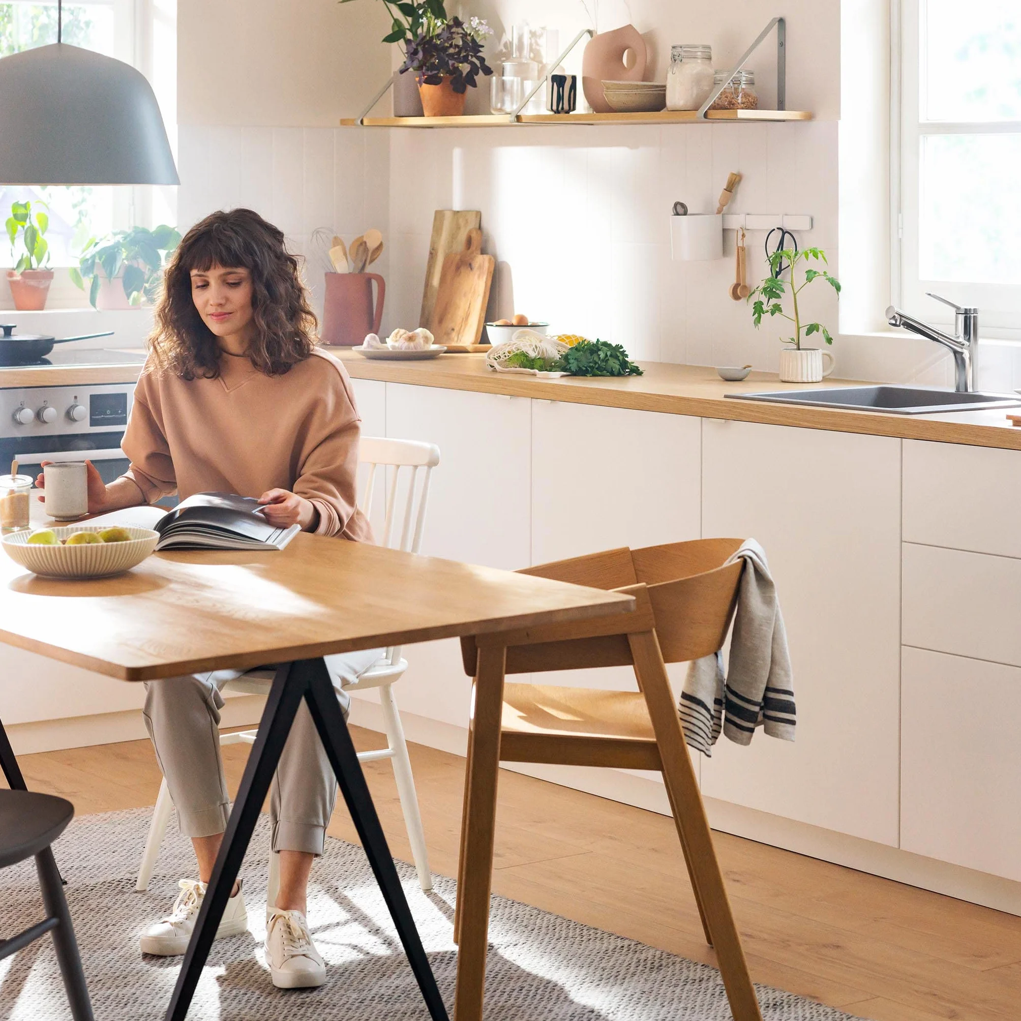 hansgrohe Zesis M33 - bateria kuchenna z wyciąganą wylewką, 2 strumieniowa, kran kuchenny z wysokością wylewki 150 mm, jednouchwytowa armatura kuchenna, chrom, 74800000