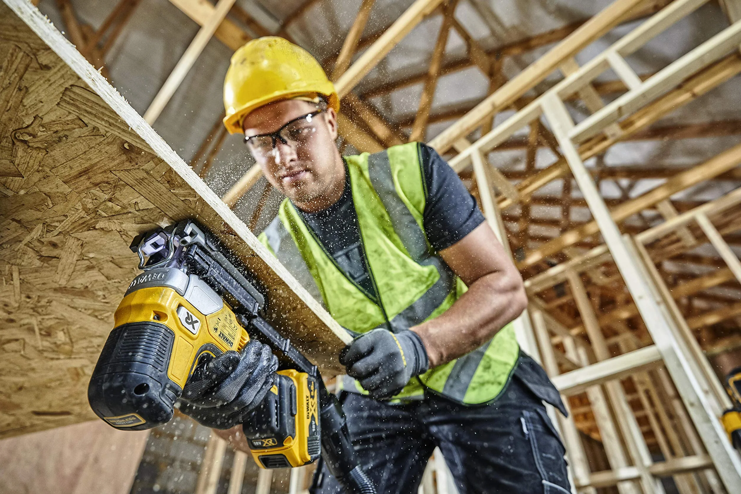 Wyrzynarka 18,0V Głębokość Cięcia 135mm 2x5Ah TSTAK DCS335P2 DeWalt