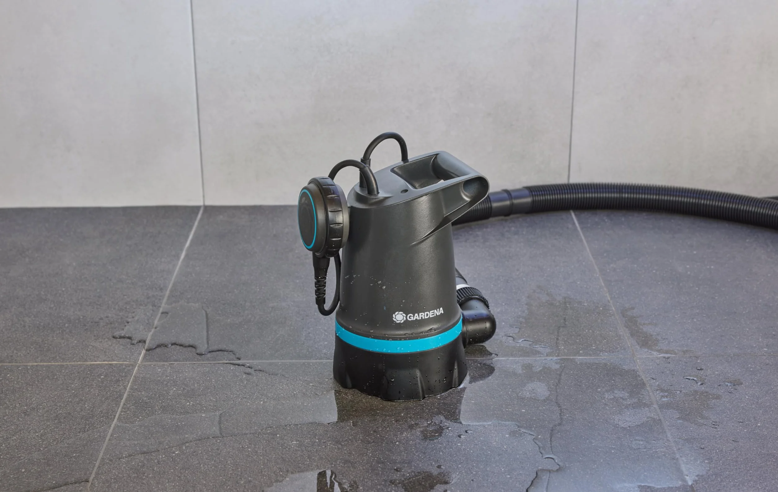 GARDENA BASIC pompa głębinowa do wody czystej 20 000 l/h, z przełącznikiem pływającym