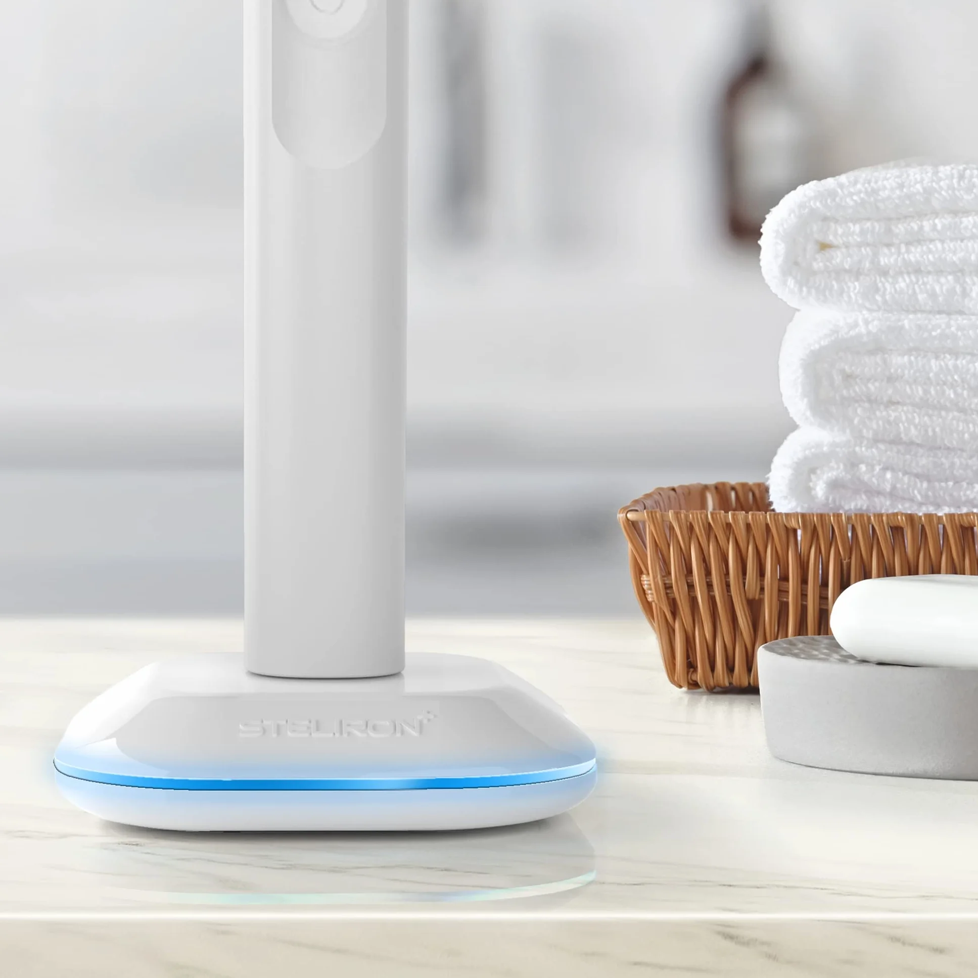 Galvanox Elektryczna ładowarka do szczoteczek do zębów - kompatybilna ze szczoteczkami do zębów Braun ORAL-B, model zastępczy 3757 - zasilanie USB, bez wtyczki adaptera brytyjskiego (biała)