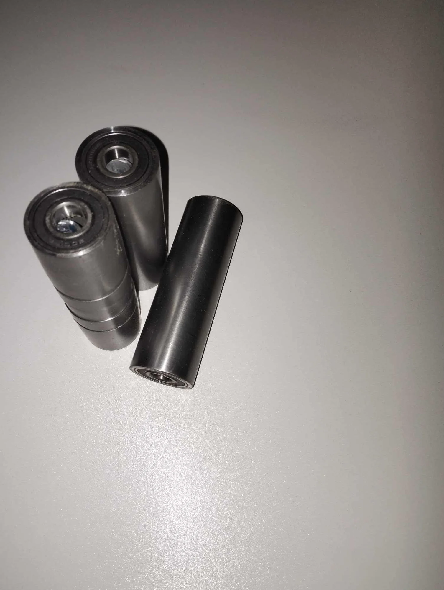 Rolki do szlifierki taśmowej, Belt sander rollers, set of 3, 100 mm belt, S235 steel, polished, adjustable, mounting on pins or M12 screws