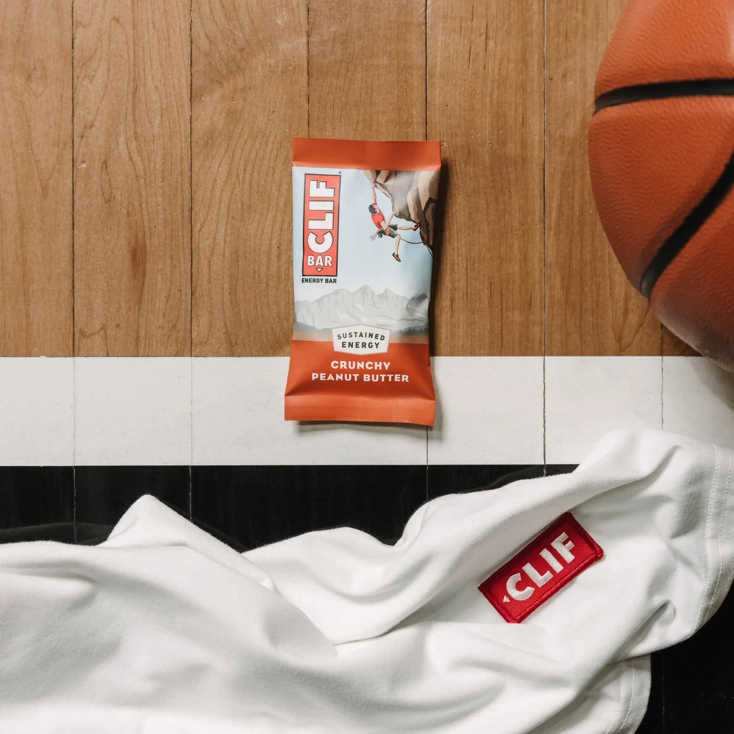 Clif Bar Crunchy Peanut Butter Energy Bars, 12 barów / pudełko
