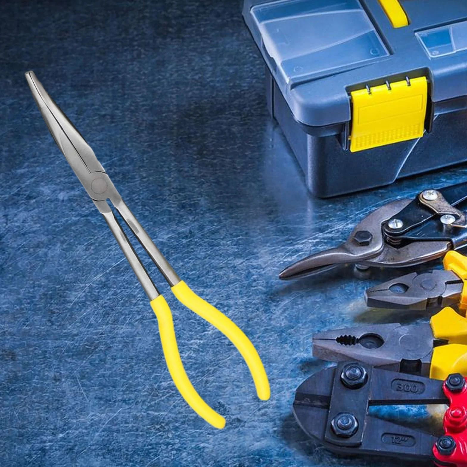 Szczypce o długim zasięgu 28 cm, zaprojektowane dla mechaników, techników i wykonawców, praca z delikatnymi lub trudno dostępnymi elementami | frezowane szczęki | stalowe szczypce wygięte 45