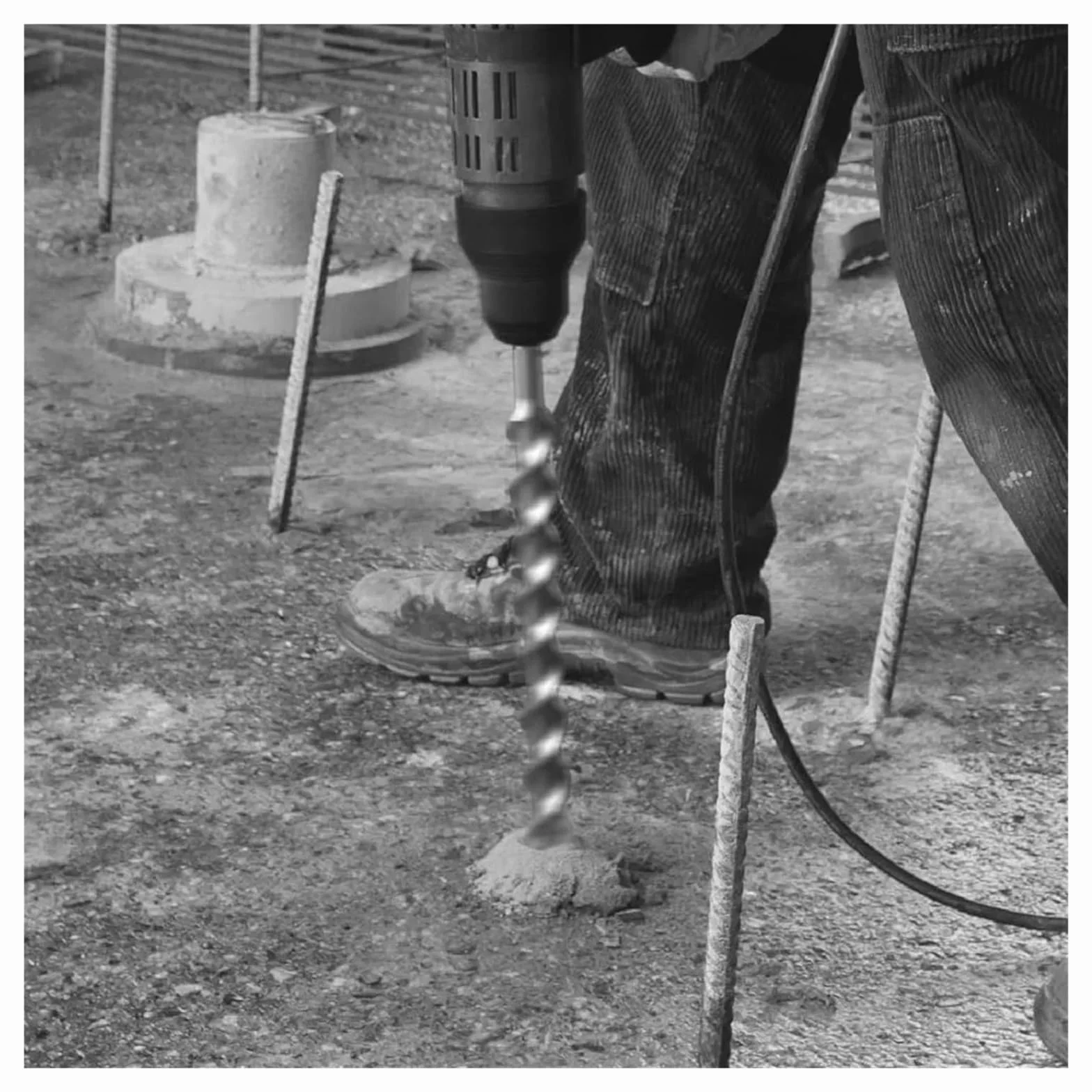 1 szt. Beton SDS Plus 8-30mm głowica tnąca podwójny młotek ślimakowy 400mm blok ceglany ścienny młotek elektryczny wiertło do muru(400mmX26mm)