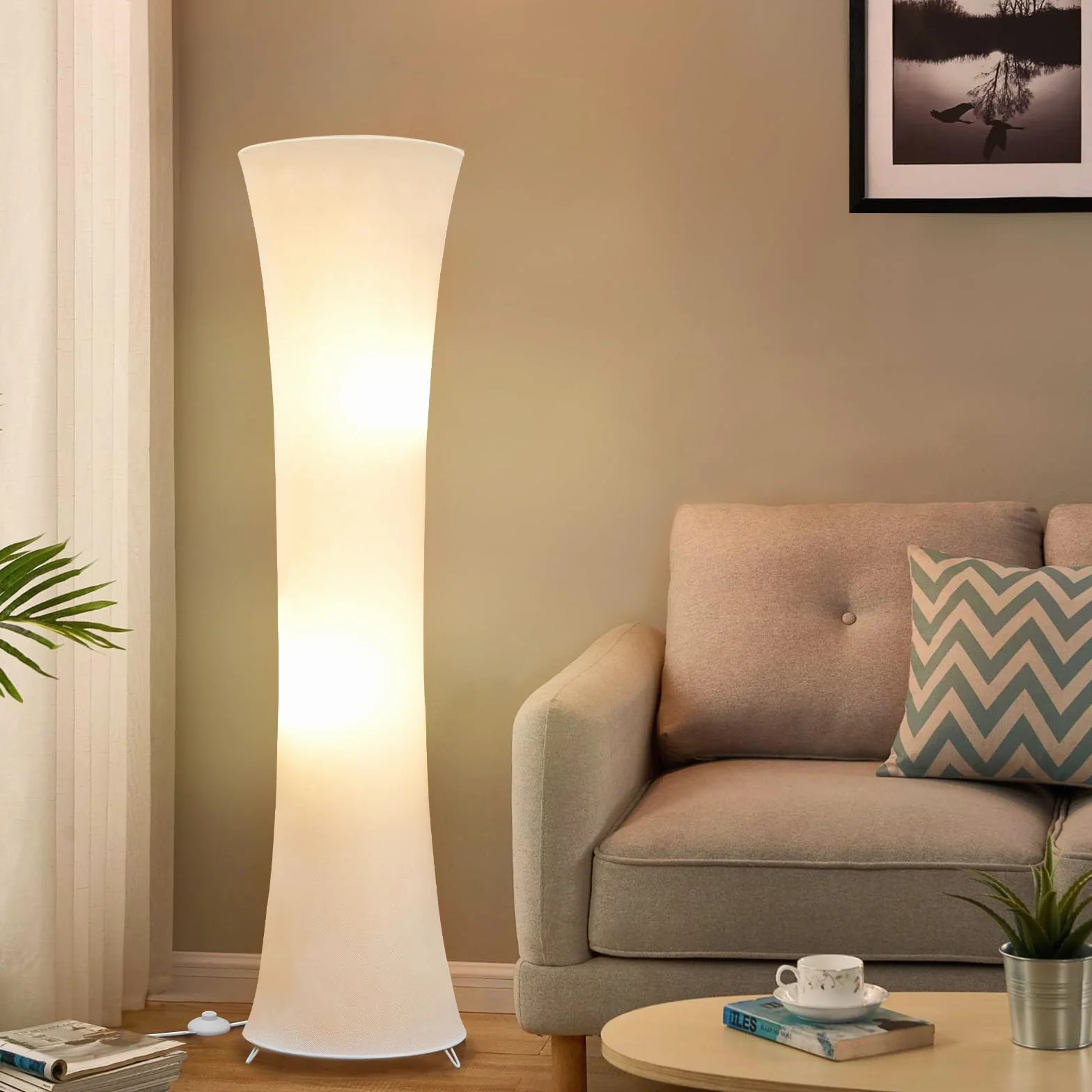 GyroVu Lampa stojąca LED, 46", 3-stopniowa temperatura barwowa LED, lampa stojąca kolumnowa do narożnika, do sypialni, biura i salonu – biały abażur z tkaniny, żarówki w zestawie