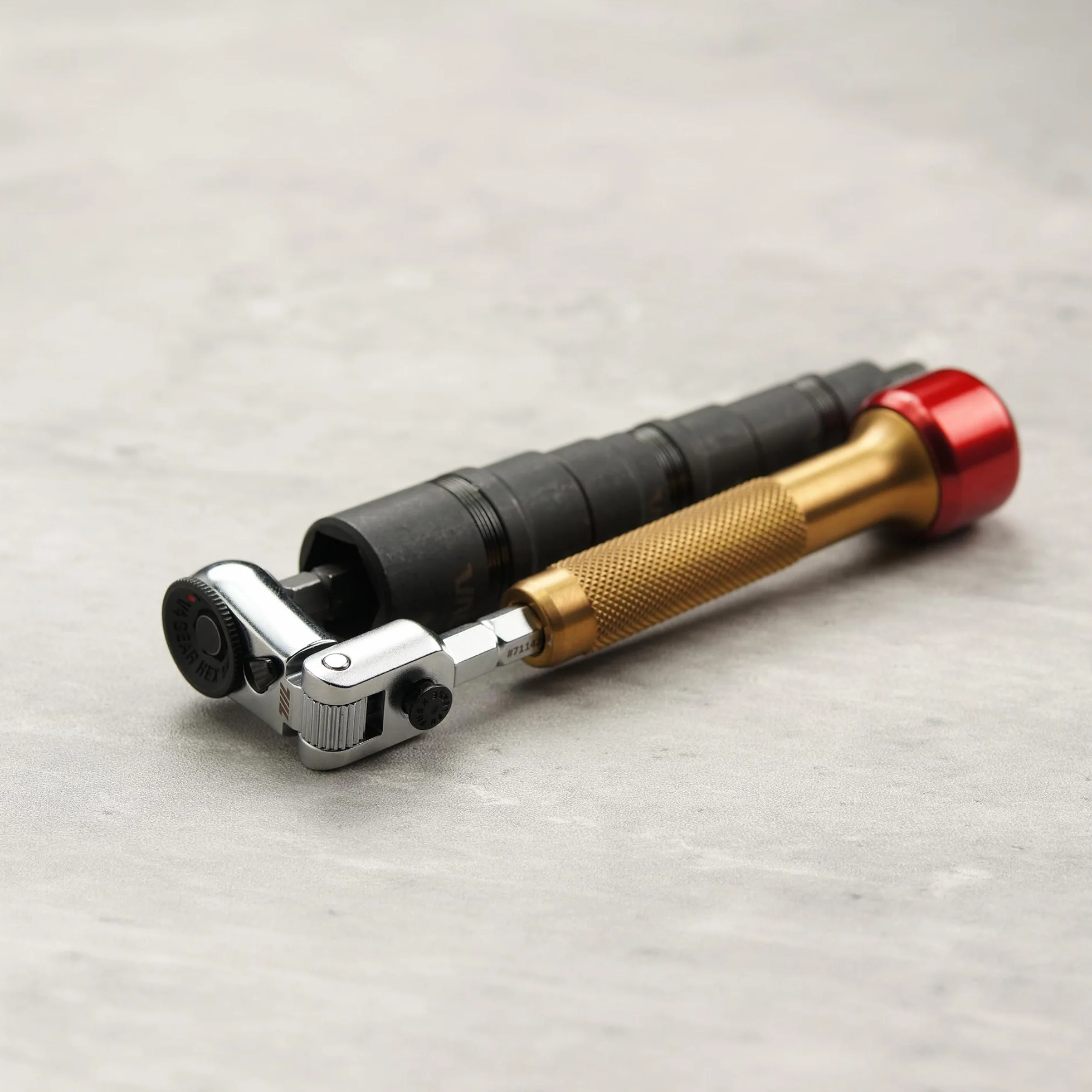 711L EDC Flex klucz grzechotkowy z uchwytem T, mini narzędzie grzechotkowe 1/10.2 cm z przedłużeniem gniazda i otworem na klucze do codziennego noszenia