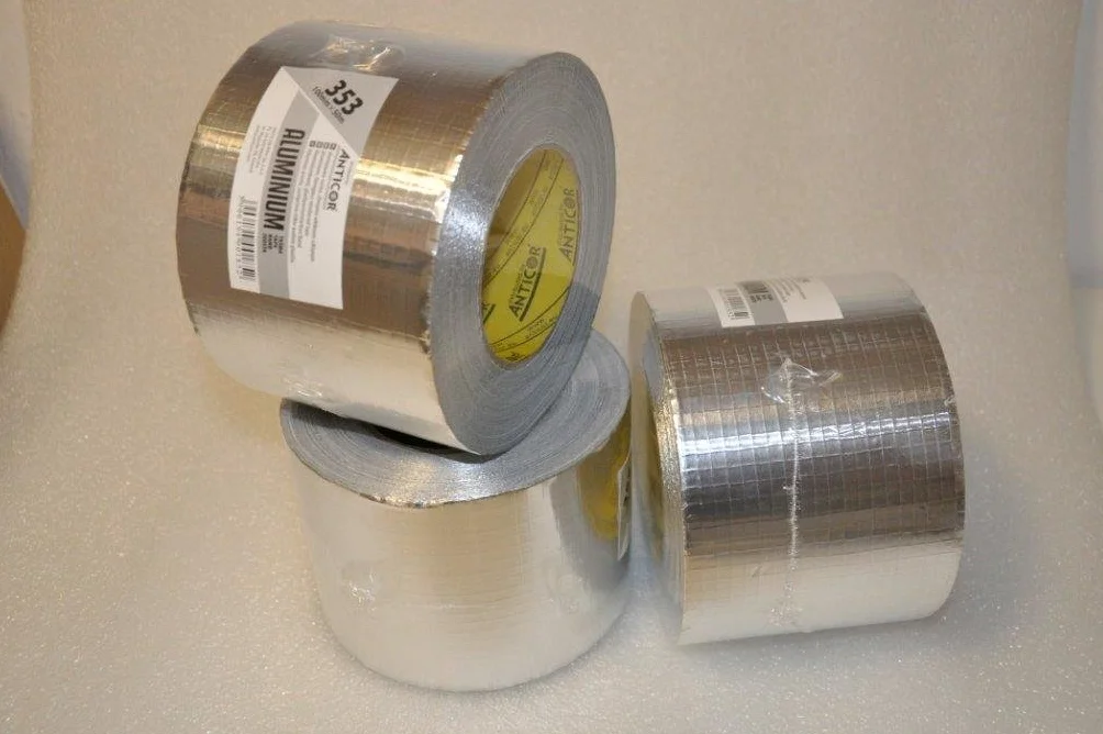 Aluminiowa taśma klejąca wzmocniona siatką 10 cm x 50 m do wentylacji