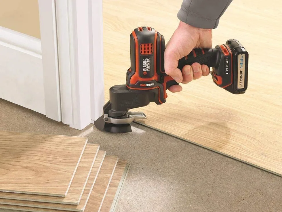 Black+Decker Multievo głowica oscylacyjna (akcesoria wielofunkcyjne, wymiana akcesoriów SuperLock, automatyczne odsysanie pyłu, do demontażu i renowacji) MTOS4