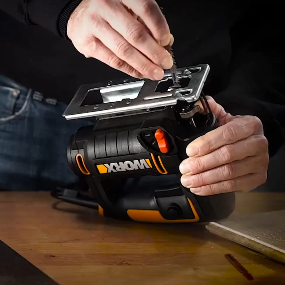WORX WX478.1 wyrzynarka 650 W wahadłowa z elektroniką obrotową