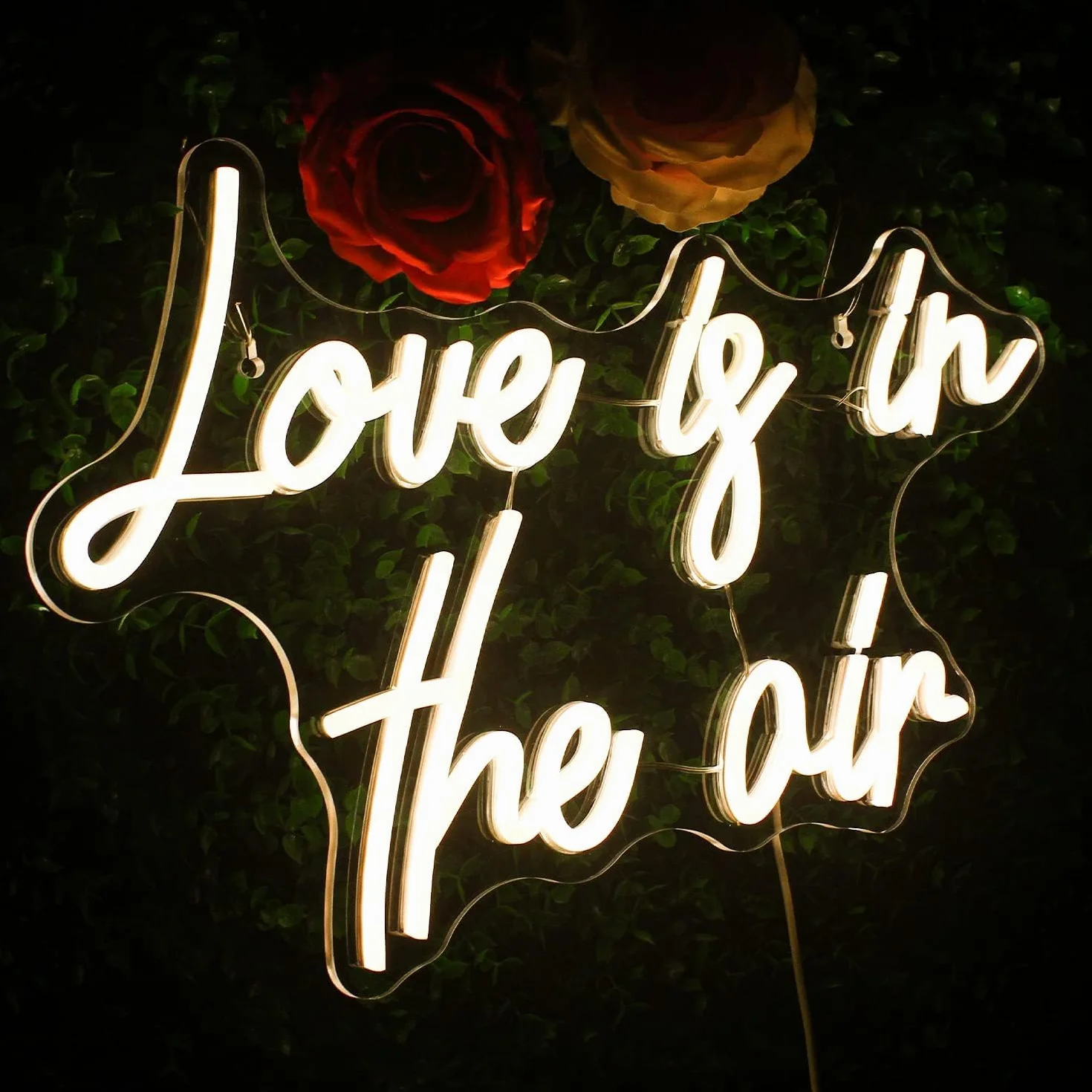 Looklight Neonowy znak "Love is in The Air", ciepła biel, LED, do dekoracji ścian, zasilany przez USB, litera, neonowa lampa, do sypialni, domu, baru, zaręczyn, na ślub, urodziny, przyjęcie, prezent