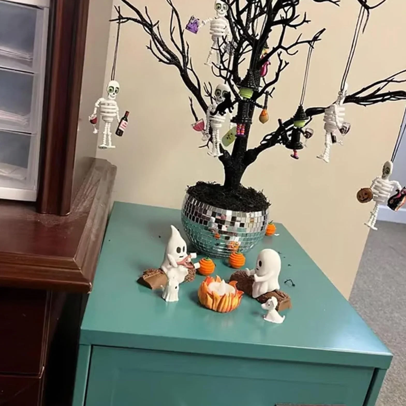 Ghost Campfire lampka nocna, 3D duch, ognisko, migocząca lampka nocna, zabawna dekoracja na Halloween, urocza przytulna upiorna statuetka, lampka nocna do domowego kominka lub biurka (wszystkie)