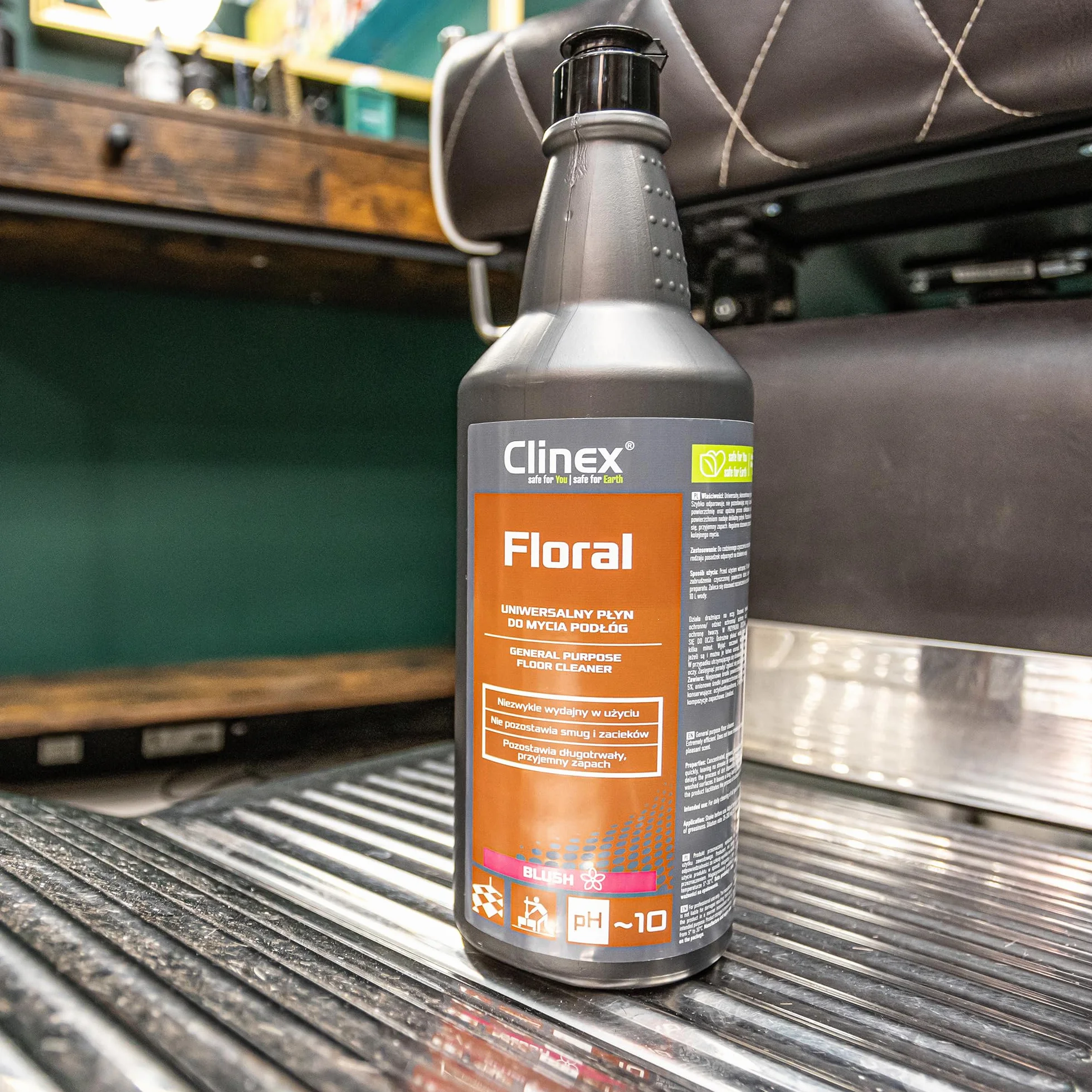 Clinex środek do czyszczenia podłóg FLORAL BLUSH, 1 l, uniwersalny środek do czyszczenia podłóg, parkietu, płytek, koncentratu czyszczącego/do czyszczenia płynu/środka czyszczącego