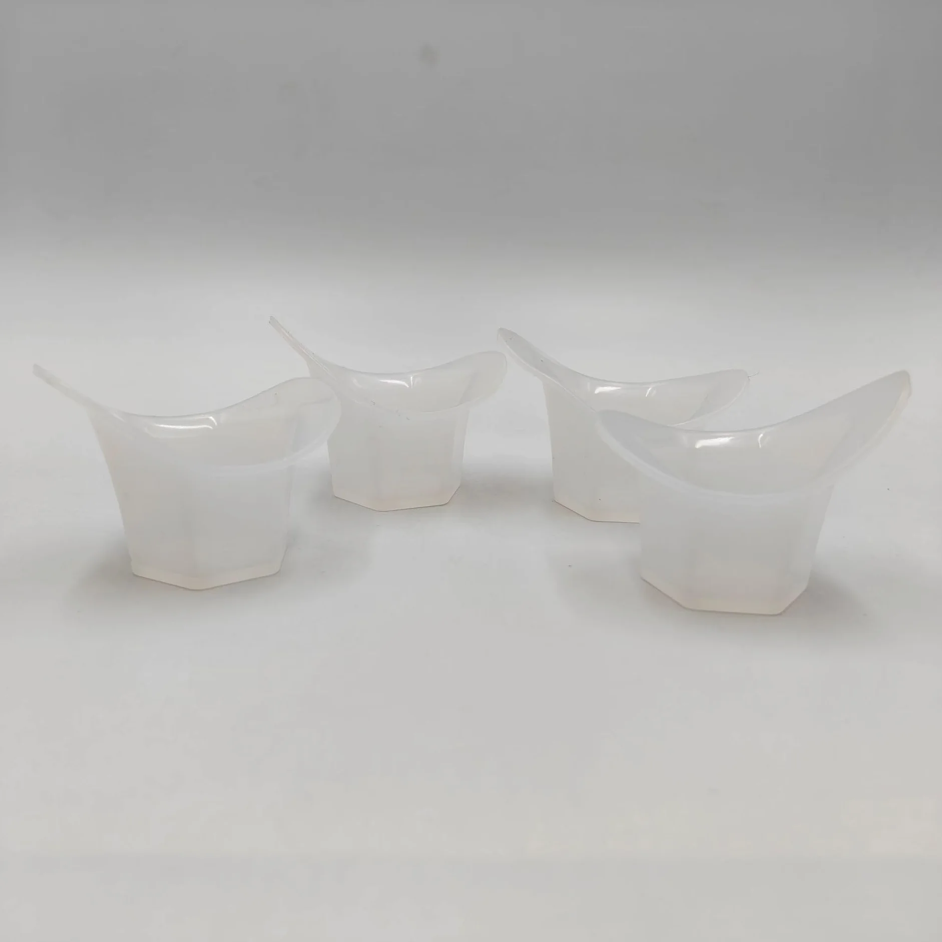 Silikonowe kubki do płukania oczu 4 sztuki 8 ml