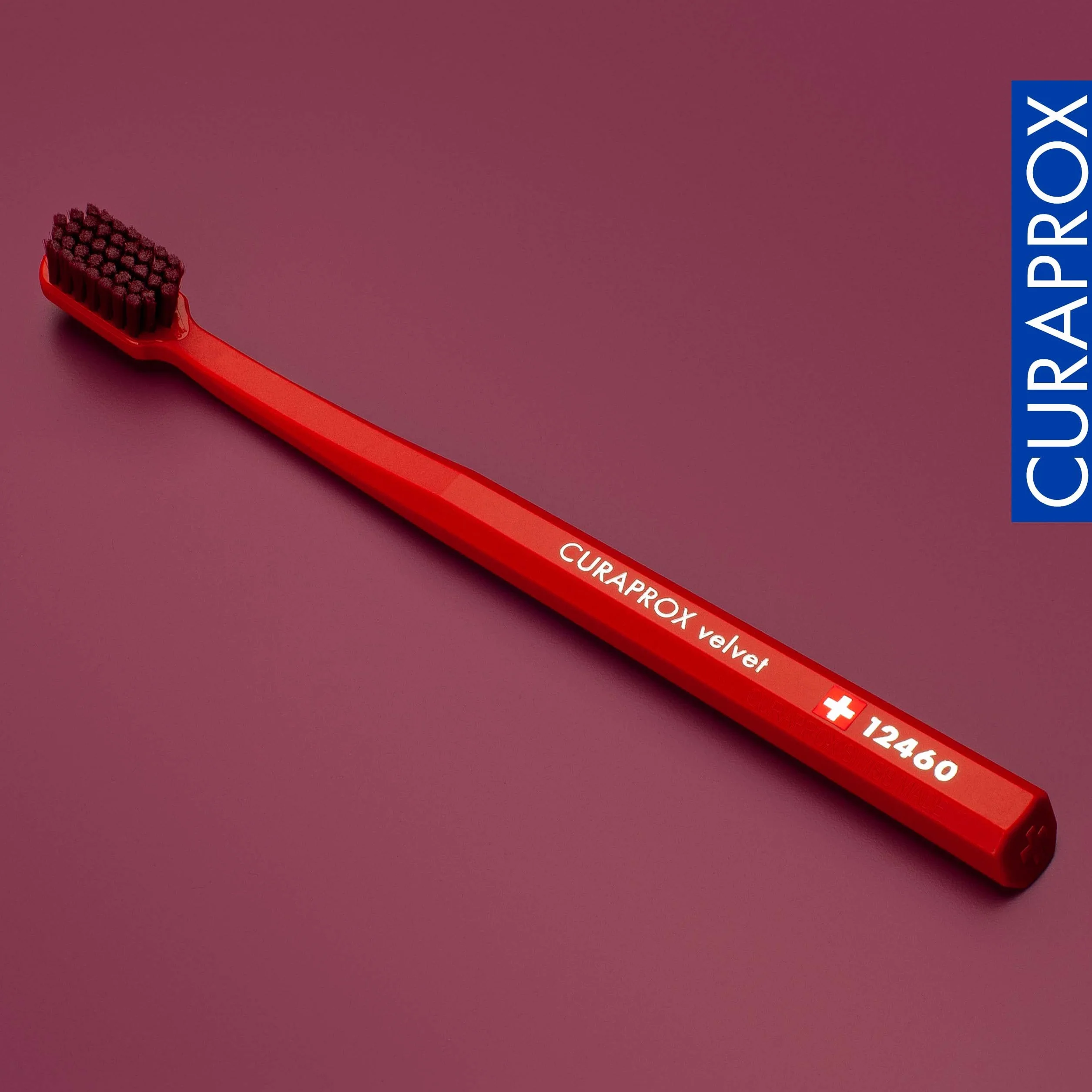 Curaprox CS 12460 aksamitna miękka szczoteczka do zębów-wrażliwa | Ultra delikatne czyszczenie z 12 460 filamentami/pojedyncze opakowanie, Miedź Czerwono-bordowa/Made in Switzerland