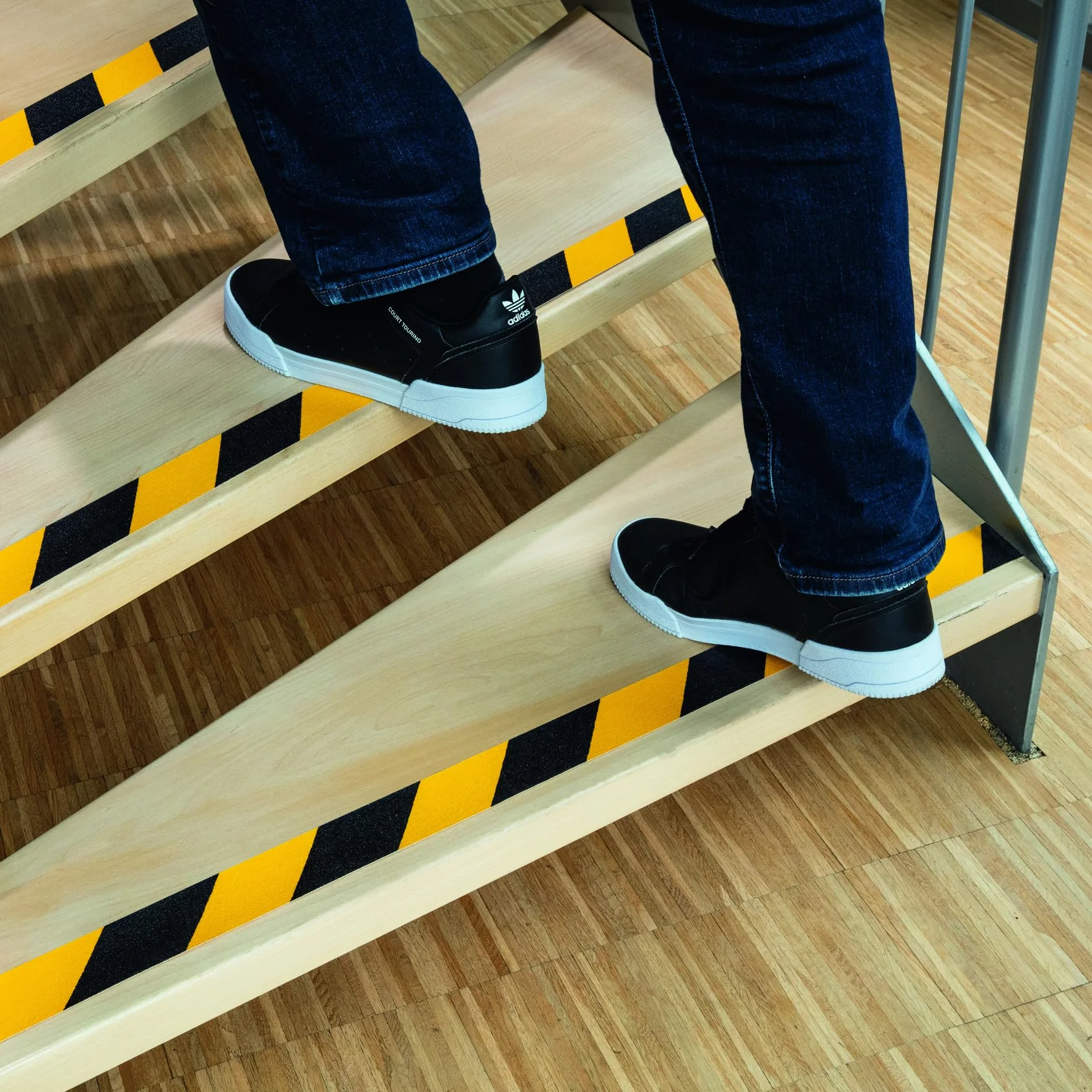 Durable taśma antypoślizgowa standardowy kolor DURALINE GRIP, 75 mm x 15 m, do zabezpieczania schodów, ramp itp., żółty/czarny, 1085130