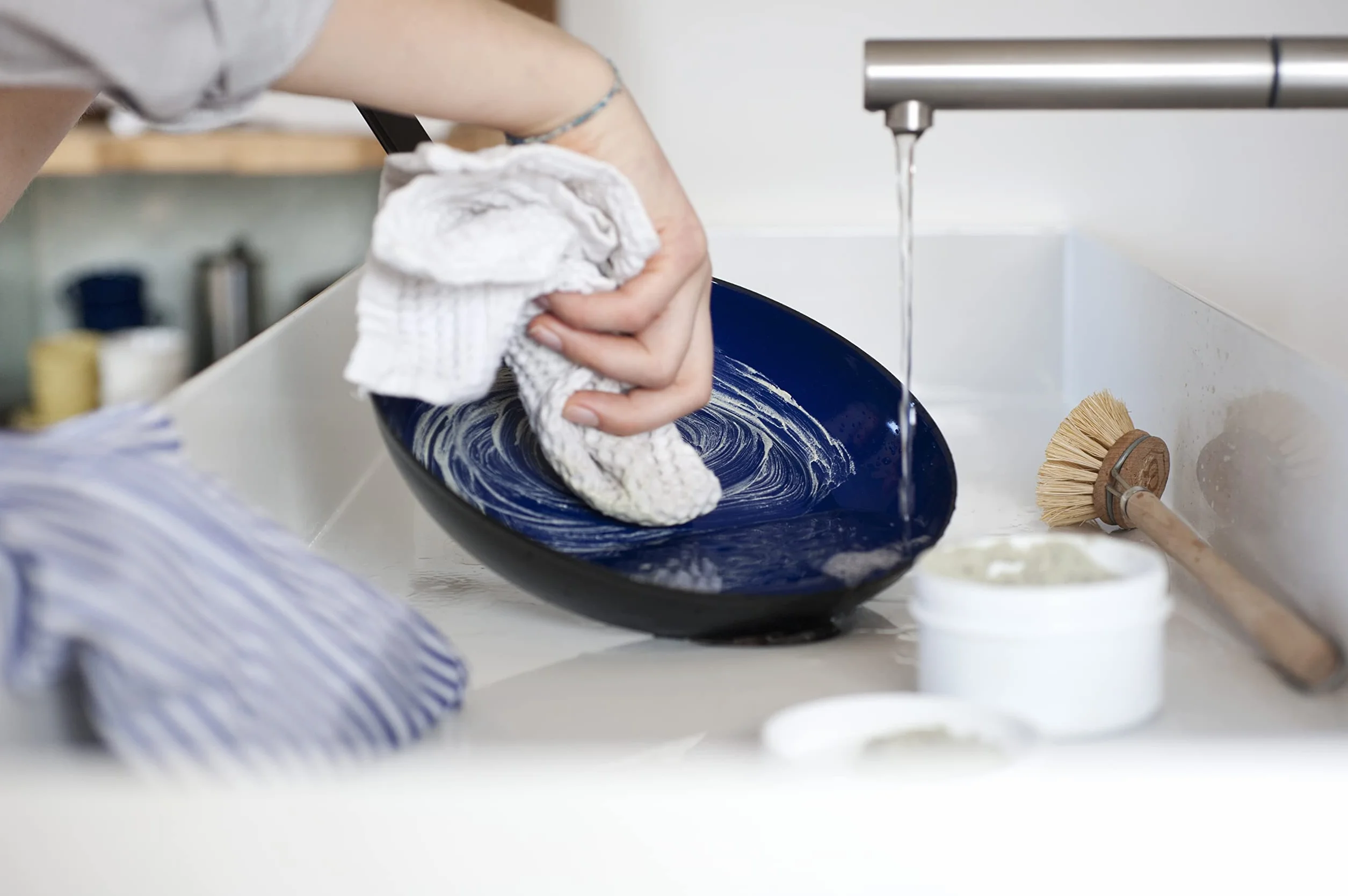 Riess, 6050-000, Pielęgnacja szkliwa, intensywny środek czyszczący, do pielęgnacji garnków, patelni i płyt szklano-ceramicznych