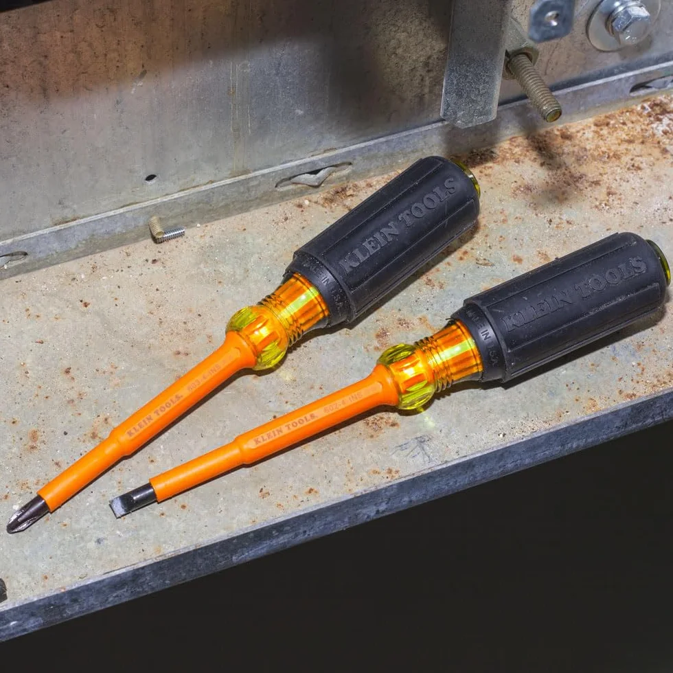 KLEIN TOOLS 2-częściowy zestaw 10 cm izolowanych śrubokrętów Klein Tools 33532-INS