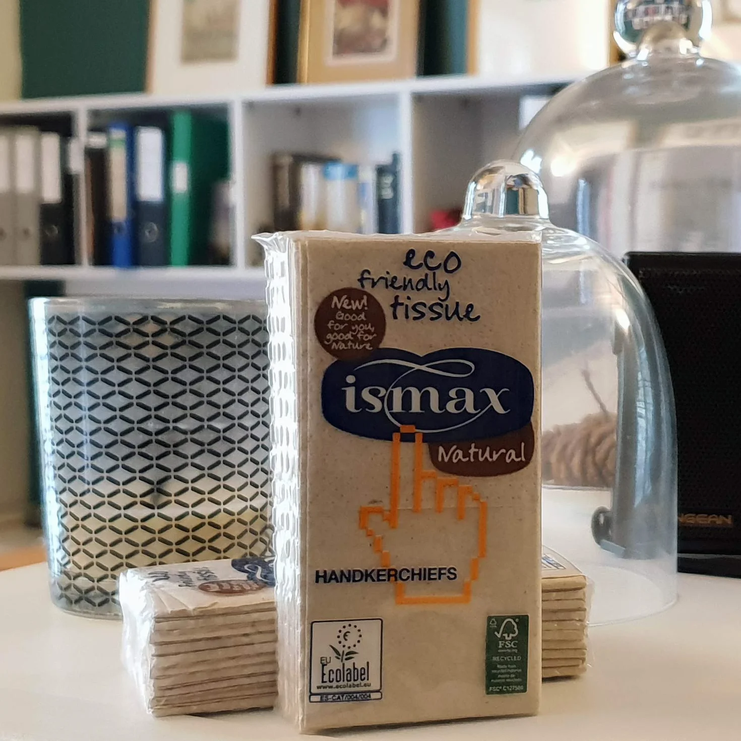 Uniwersalne chusteczki Pack 250 sztuk ekologicznego recyklingu - 3 warstwy Ekologiczne EXTRA XXL - NIE irytujące - Pudełko 25 sztuk 10 x 10 chusteczek