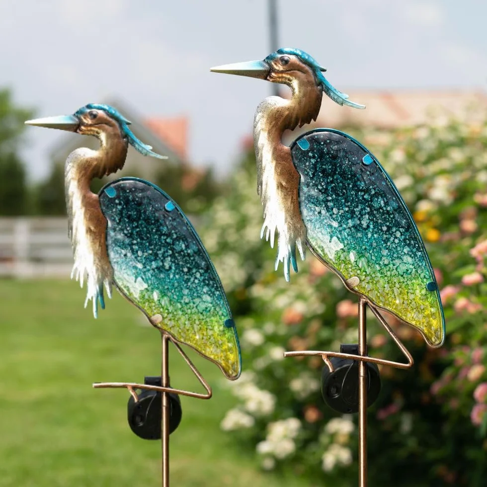 TERESA’S COLLECTIONS Grey Heron Garden Figure Outdoor Solar Light 106cm Solar LED Garden Light Metal Glass Wodoodporna ścieżka światła z kolcem Ground Solar Lamp Garden Decoration