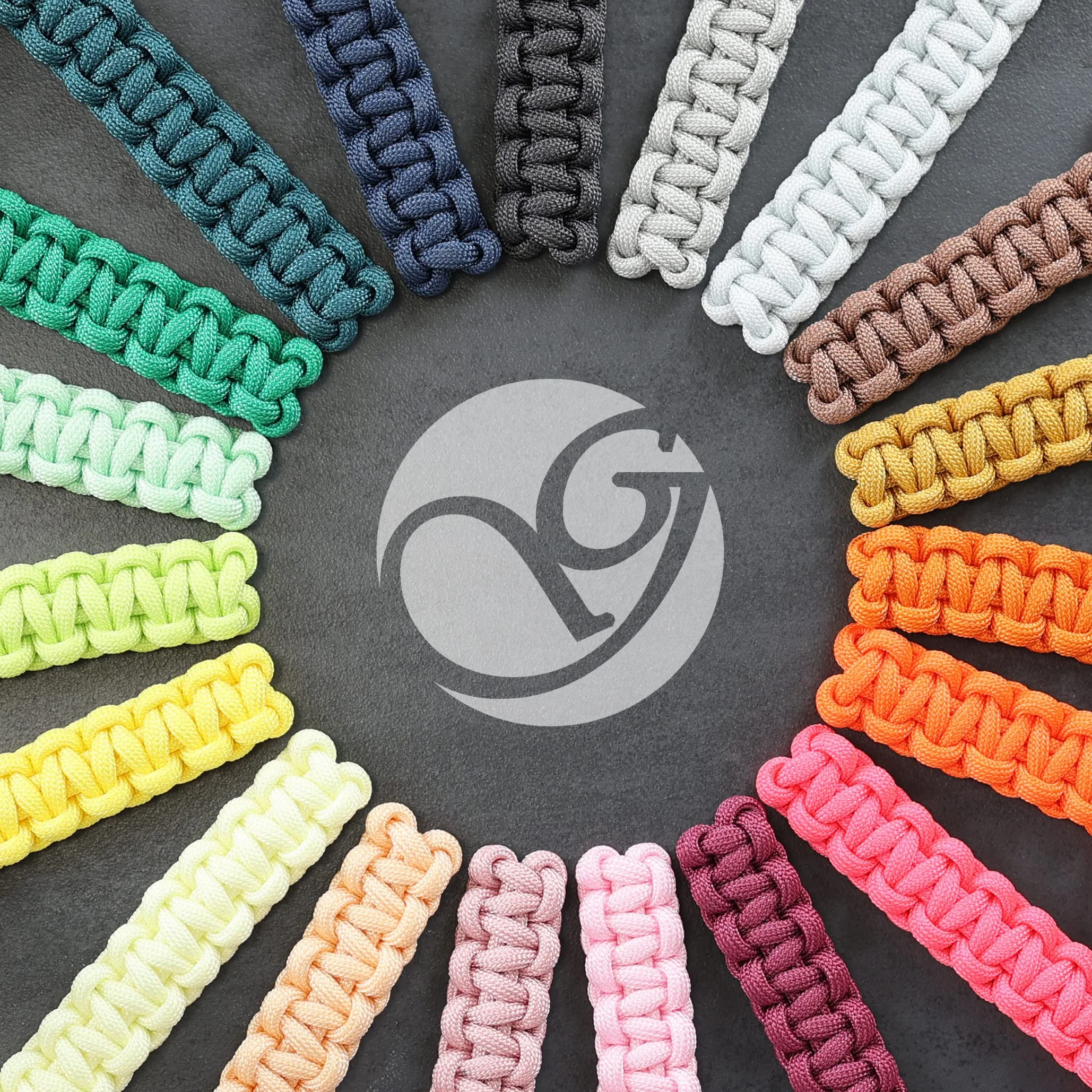 Ganzoo Paracord 550 typ 3 4 mm, linka survivalowa czerwona 15 m, nylonowy oplot odporny na rozdarcie, 7 rdzeni, do biwakowania, wiązania ekwipunku, rękodzieła i smyczy