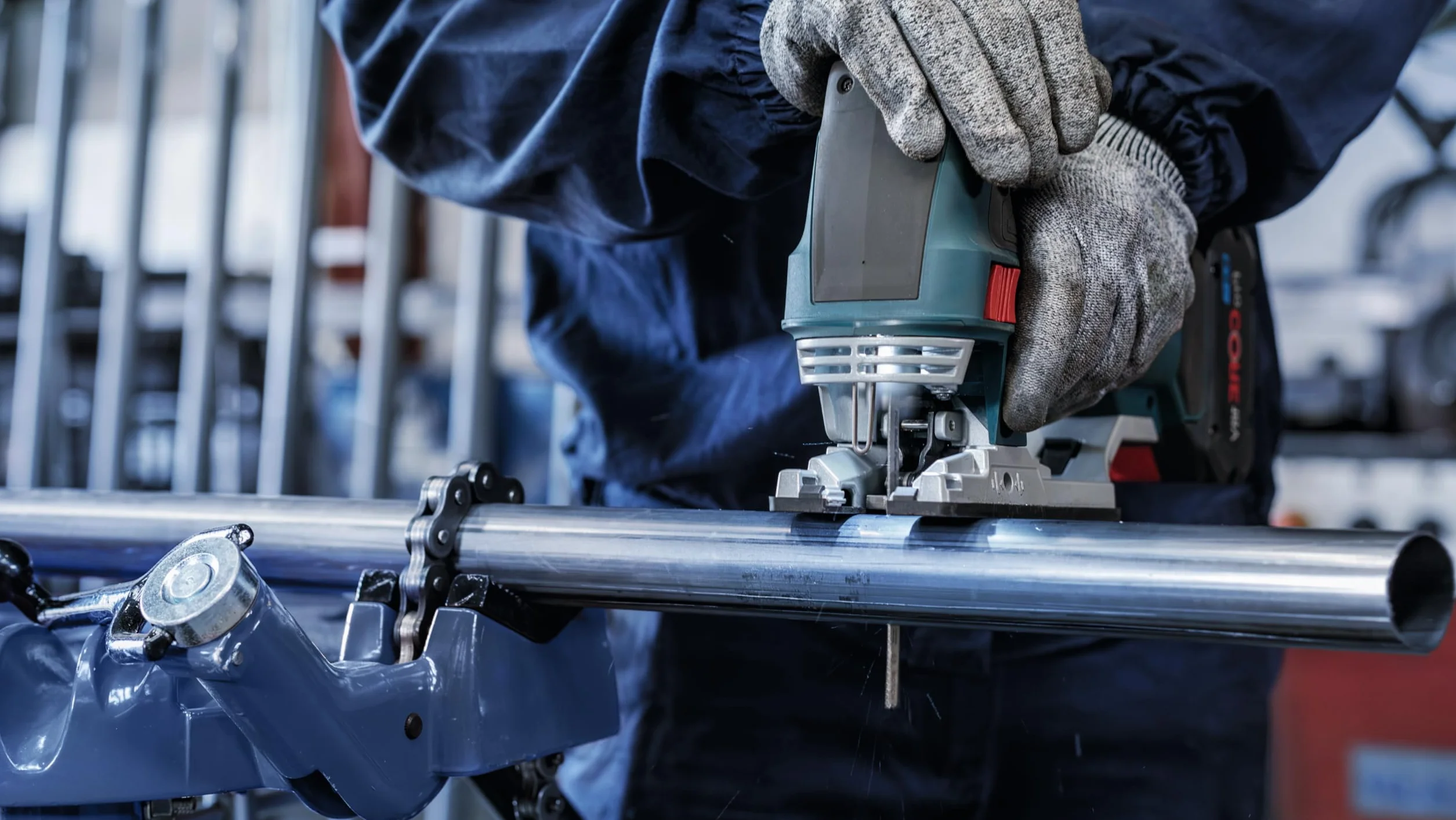 Bosch 25 x PRO Metal Pipes and Profiles T321BF brzeszczot do wyrzynarki (do rur i profili z metalu, blachy stalowej, długość 132 mm, profesjonalne akcesoria do wyrzynarki)