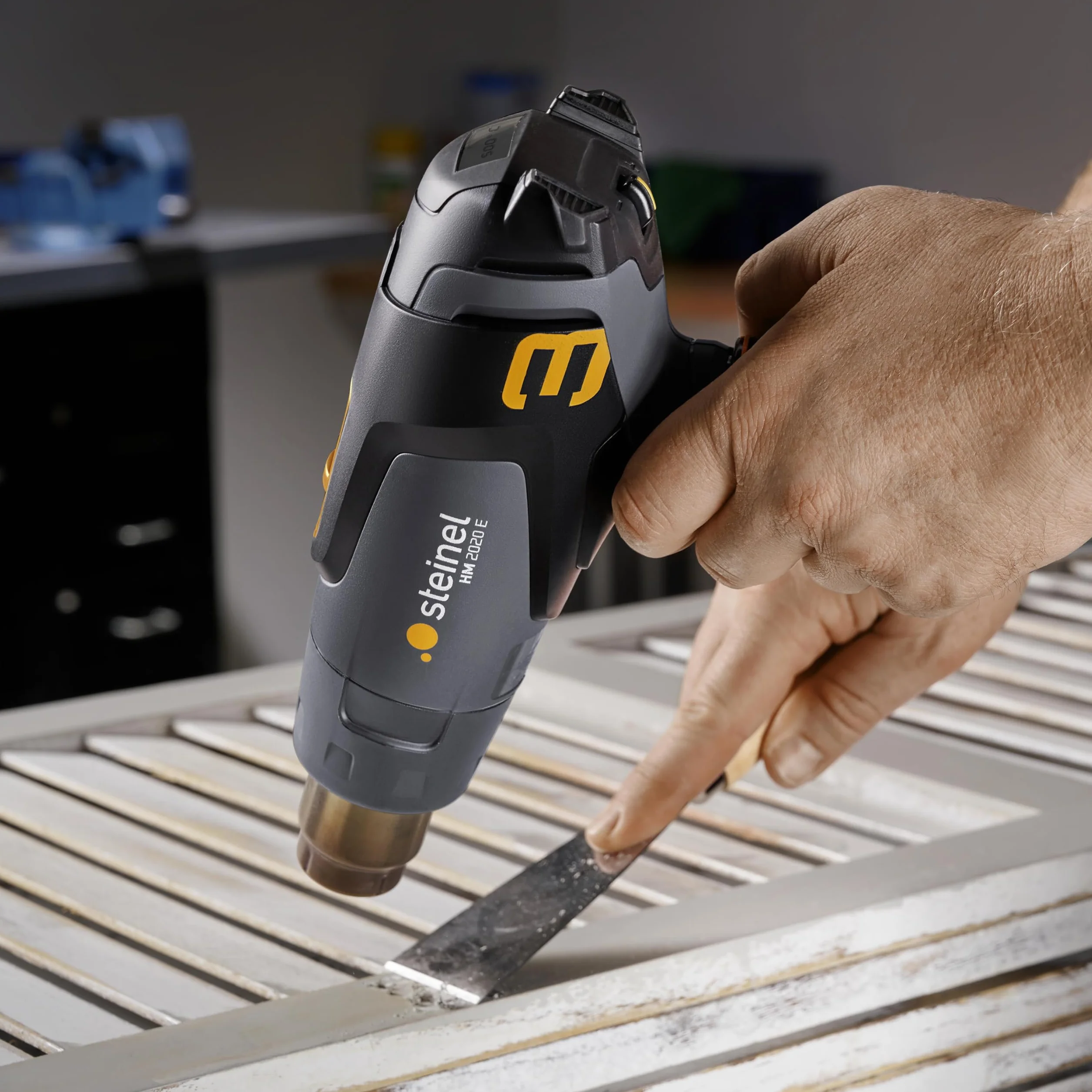 Steinel Pistolet na gorące powietrze HM 2020 E | 2200 W, wyświetlacz LCD, temperatura 80°-630°C, pistolet na gorące powietrze z grzałką ceramiczną, 150-500 l/min.