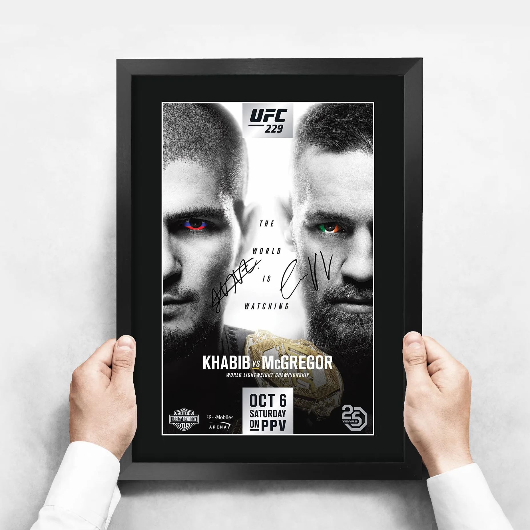 HWC Trading UFC 229 Fight Khabib Nurmagomedov vs Conor McGregor prezenty drukowane podpisany obraz z autografem dla fanów pamięci UFC - A3 oprawiony