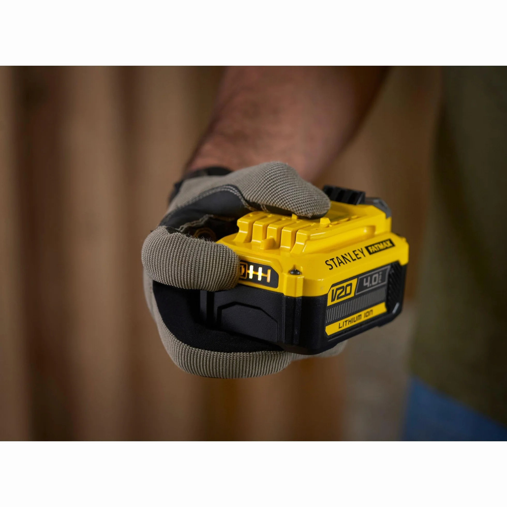 Stanley FatMax, Akumulator litowo-jonowy V20 4,0Ah, 18VSFMCB204-XJ