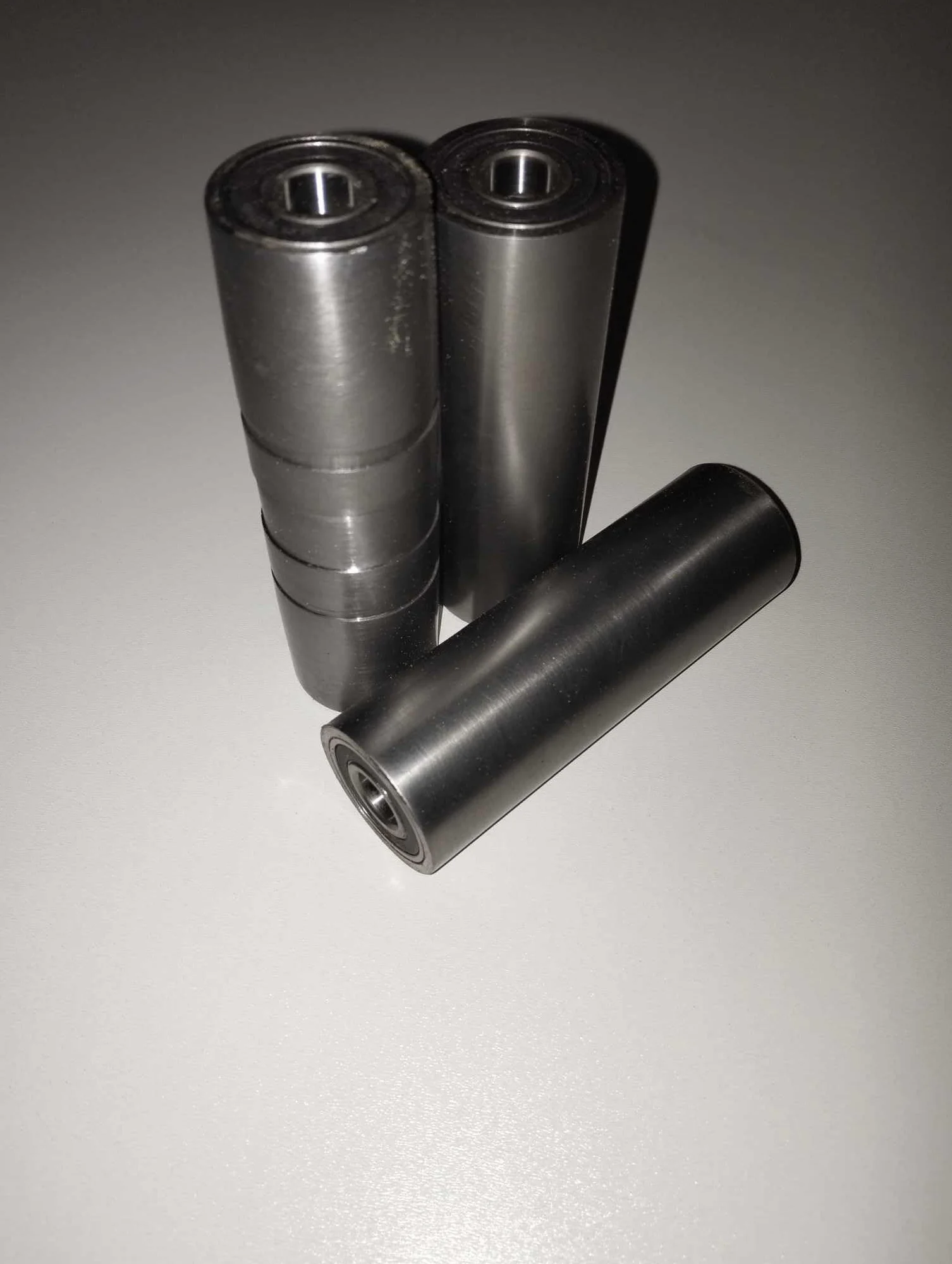 Rolki do szlifierki taśmowej, Belt sander rollers, set of 3, 100 mm belt, S235 steel, polished, adjustable, mounting on pins or M12 screws