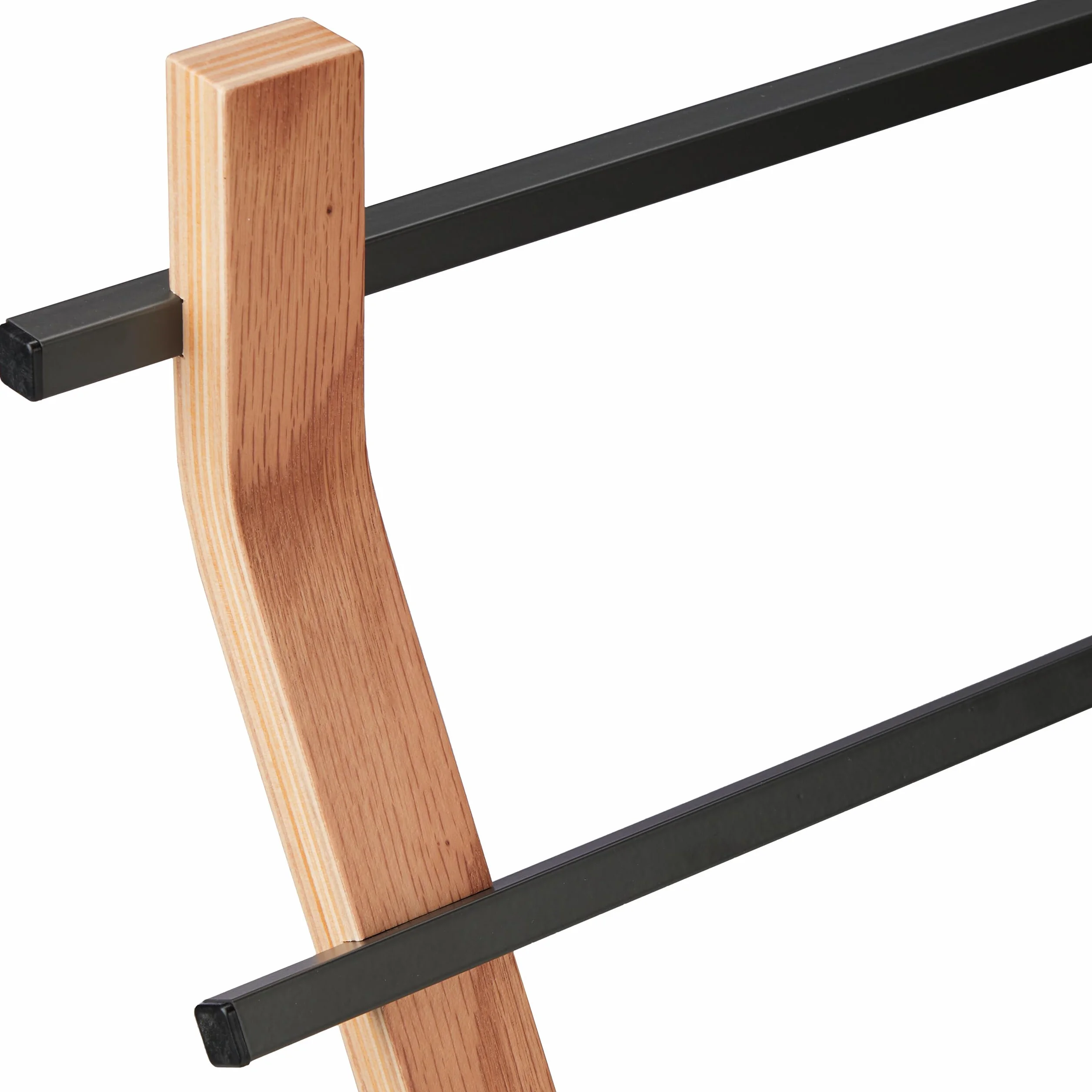 Relaxdays Wieszak na ręczniki wygięty design, 2 metalowe drążki, wys. x szer. x gł.: 85 x 43,5 x 20 cm, stojak łazienkowy, stal i MDF, naturalny/szary