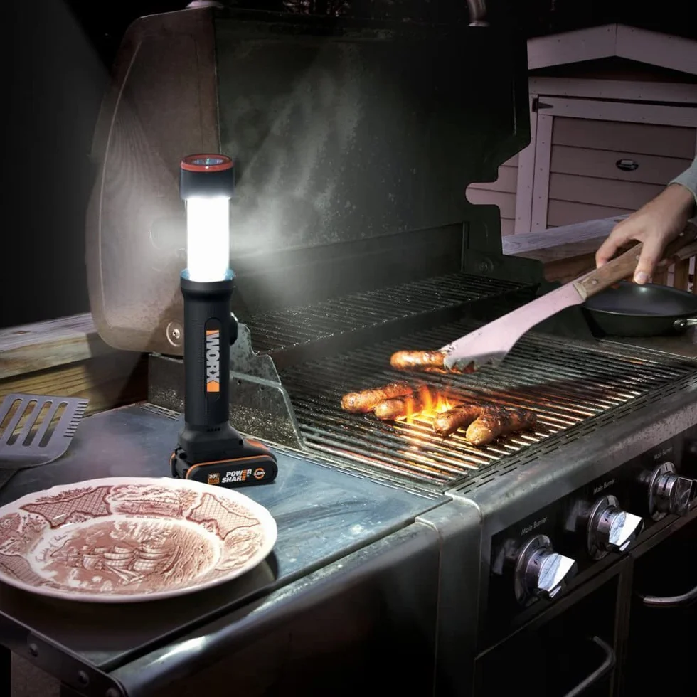 WORX WX027.9 Lampa LED 4 w 1, Akumulatorowa Lampa Wielofunkcyjna, 20V, 120-510 Lumenów na Kemping, w Podróży i Nie Tylko, bez Akumulatora i Ładowarki, Klasa Energetyczna A