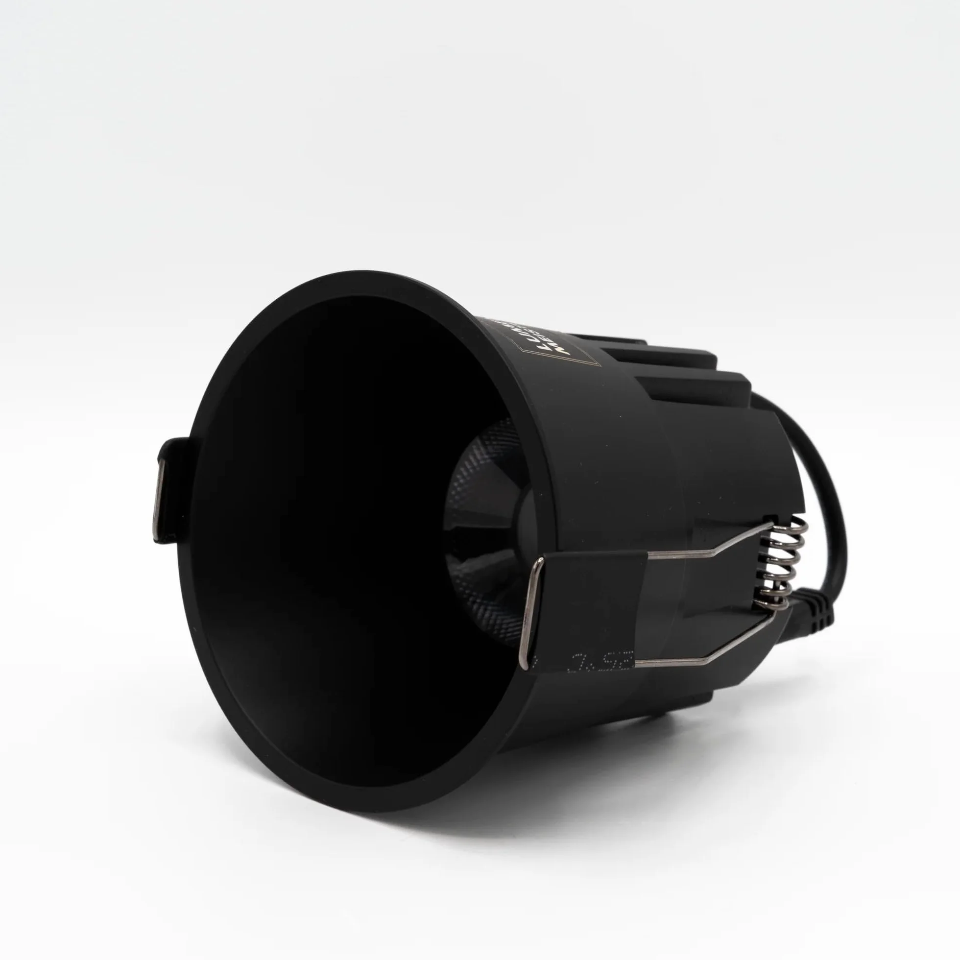 EKEY LUMENMEISTER EDGE-LE-B-12-TW Tunable White (HCL) reflektor punktowy do zabudowy w zestawie ze sterownikiem AIDimming PE-L12DCA DALI-2 DT8 LED (prąd stały)