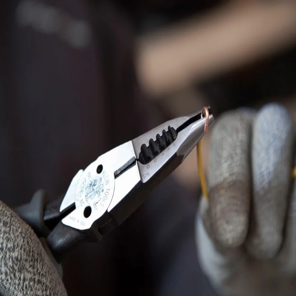 Klein Tools J206-8C Długie szczypce sprężynowe z uchwytami sprężynowymi z podwójnym materiałem
