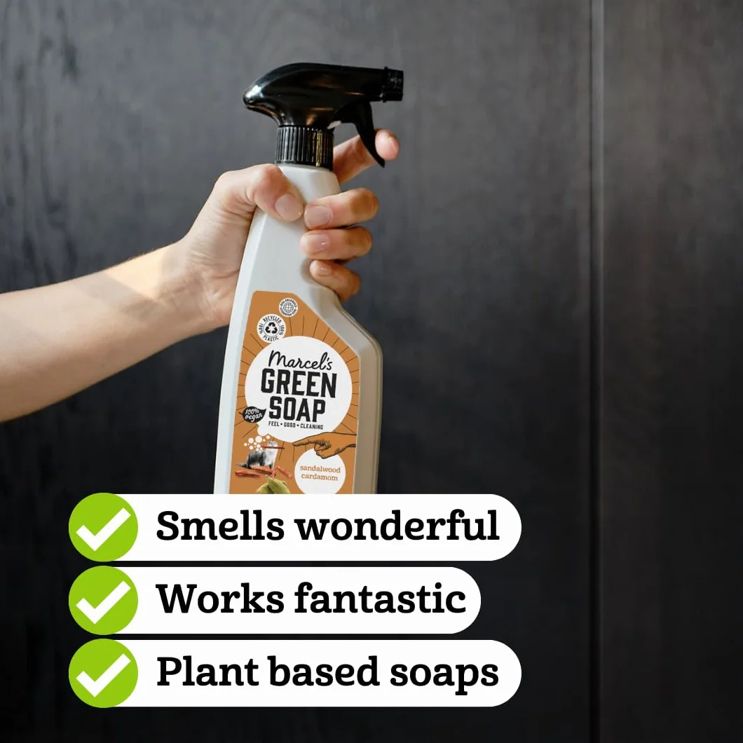 Marcel's Green Soap - Uniwersalny spray z drzewa sandałowego i kardamonu - Spray czyszczący - 100% przyjazny dla środowiska - 100% wegański - 97% biodegradowalny - 500 ml