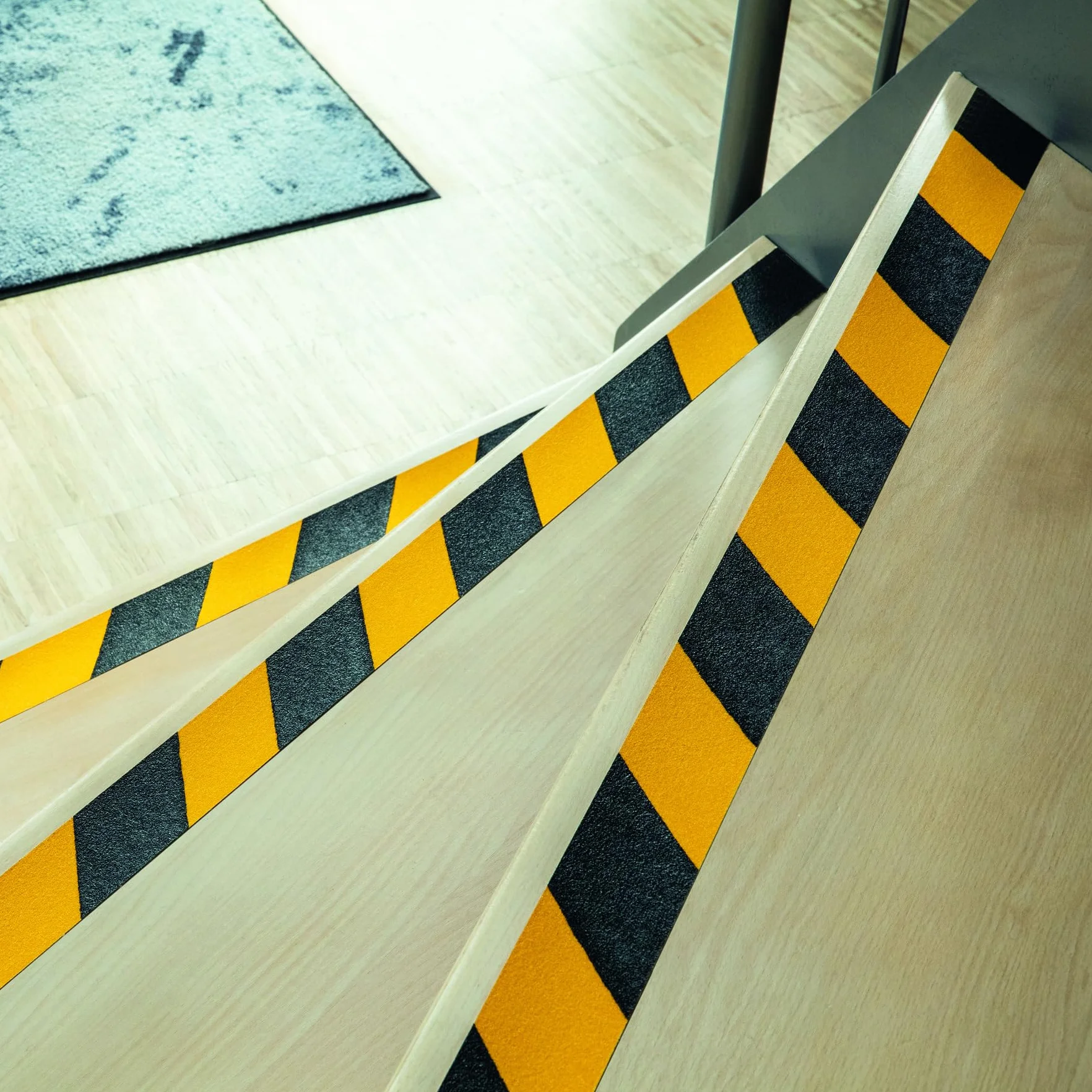 Durable taśma antypoślizgowa standardowy kolor DURALINE GRIP, 75 mm x 15 m, do zabezpieczania schodów, ramp itp., żółty/czarny, 1085130