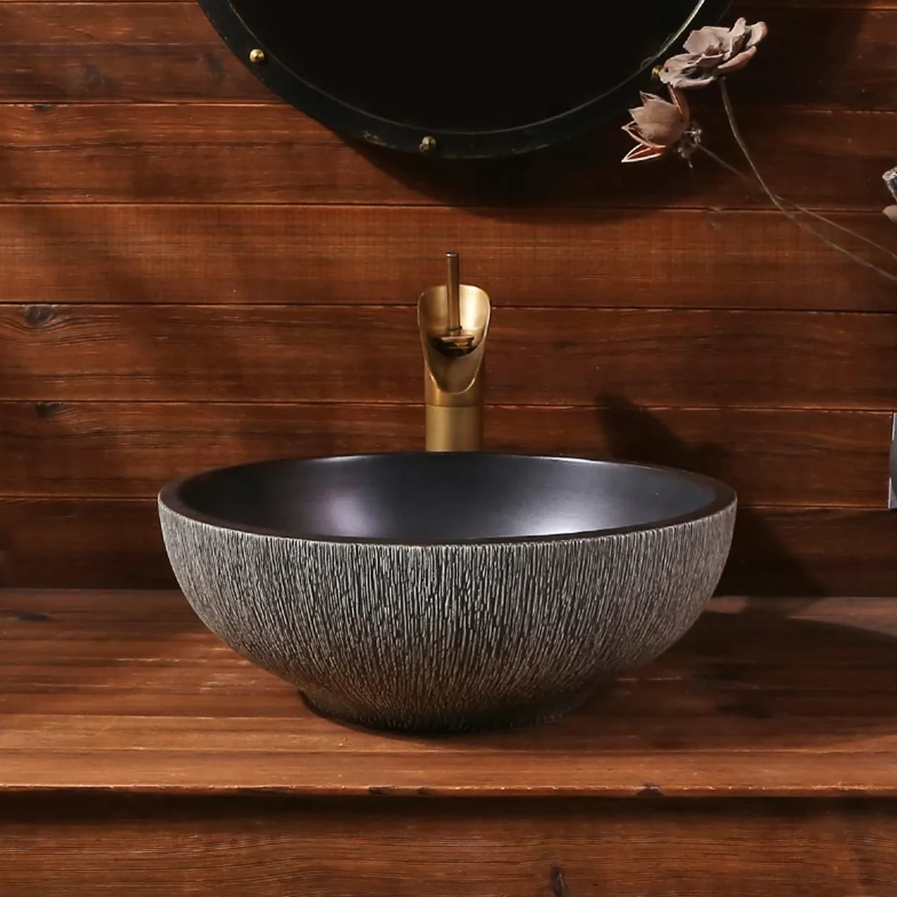 Umywalka Nablatowa W Stylu Vintage, Okrągła Umywalka Ceramiczna Nablatowa, Pionowa Umywalka Łazienkowa Z Teksturą, Artystyczna Miska Z Kranem I Odpływem