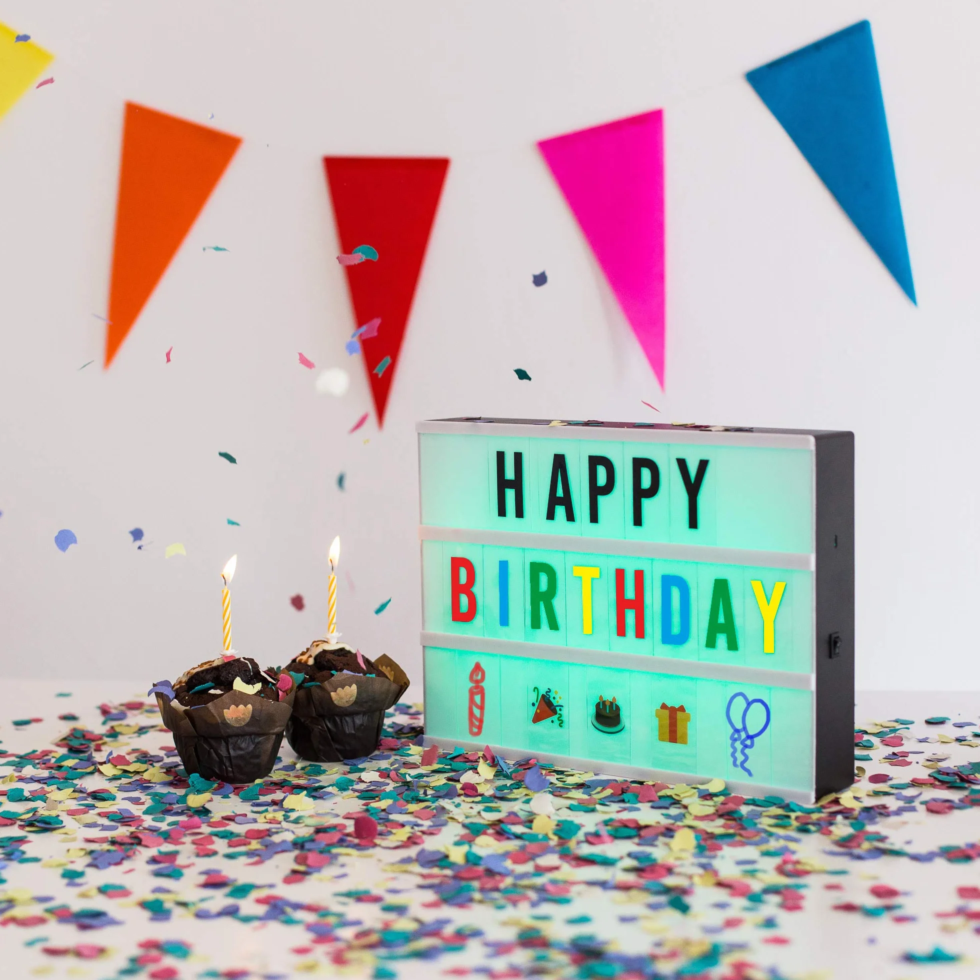 BONNYCO A4 Kinowy Lightbox Zmieniający Kolor 400 Liter Symboli Emoji Pilot 2 Markery LED 16 Kolorów