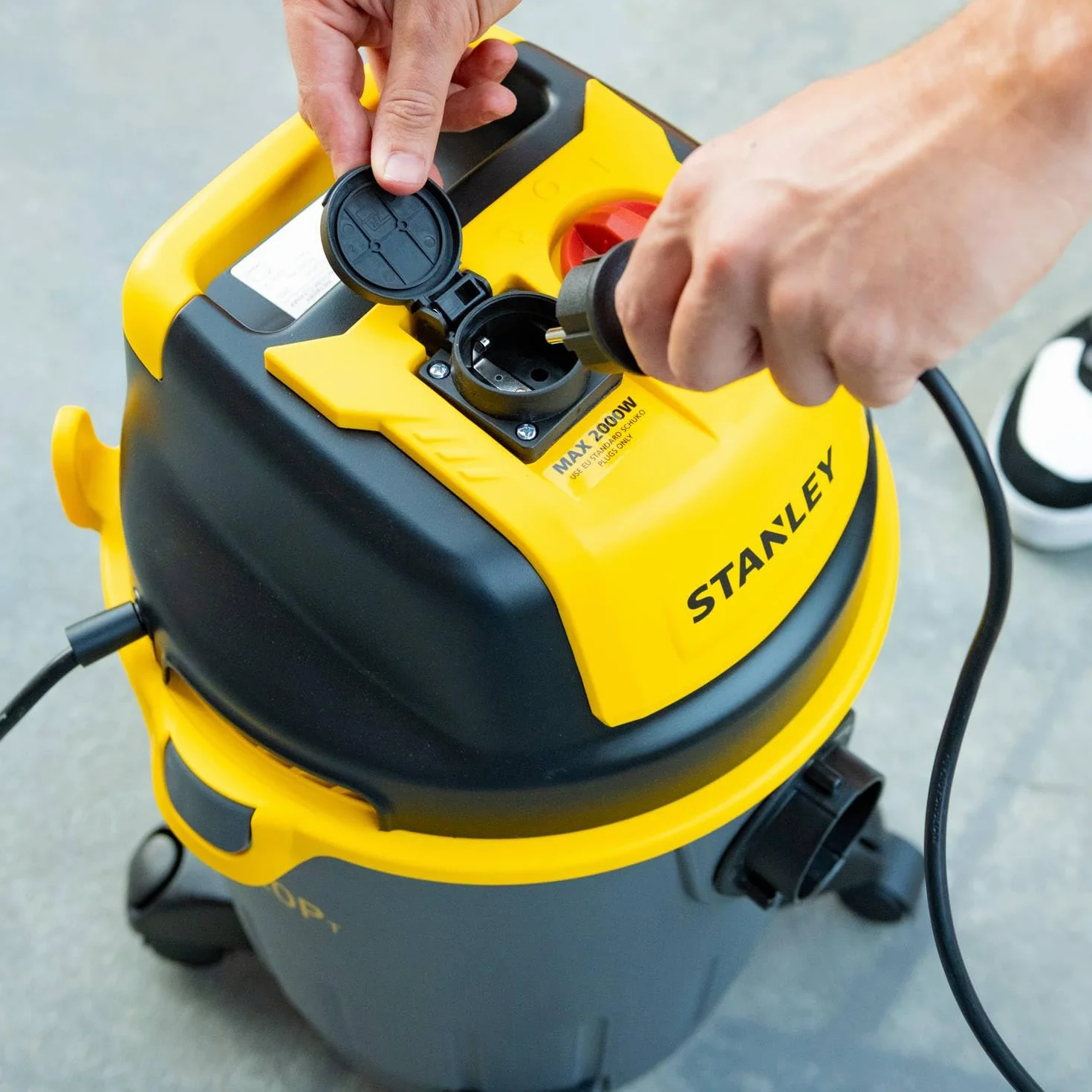 Stanley SXVC20PTE Odkurzacz, 1200 W, Czarny/Żółty, 38.1 x 41.7 x 54.5 cm; 4.8 kg, 1 Sztuka