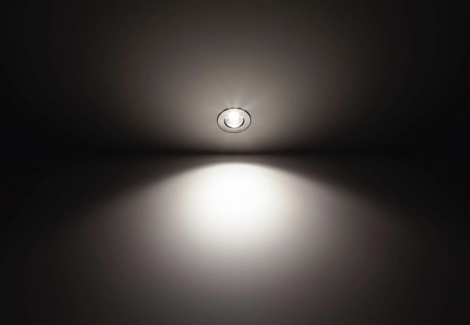 Philips Reflektor LED IP65 5,5 W 2700 K srebrny ciepła biel