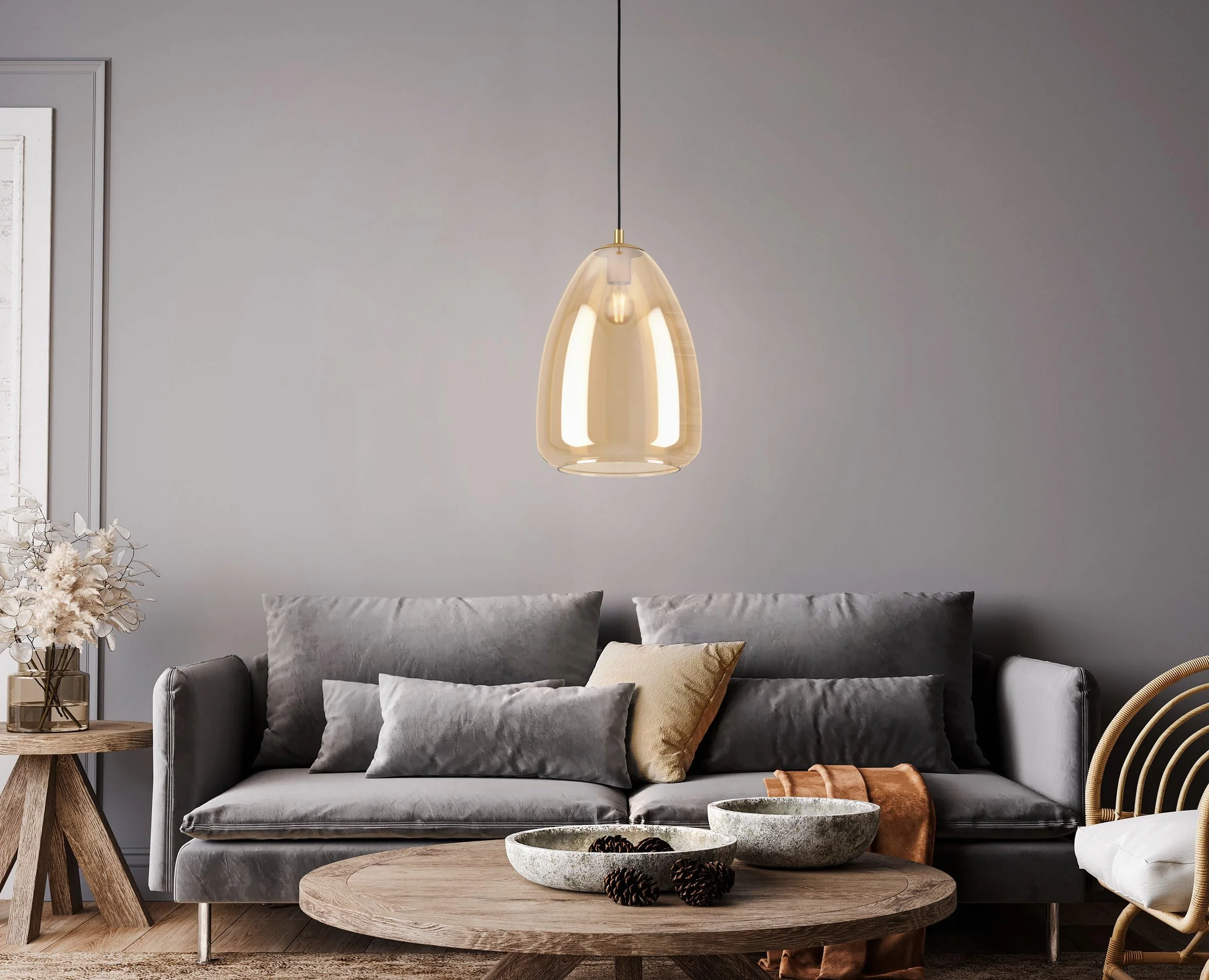 EGLO lampa wisząca Alobrase, lampka wisząca do jadalni | oświetlenie z metalu w kolorze szczotkowanego mosiądzu i szkła parzonego w kolorze bursztynowym, oprawka E27, Ø 30 cm