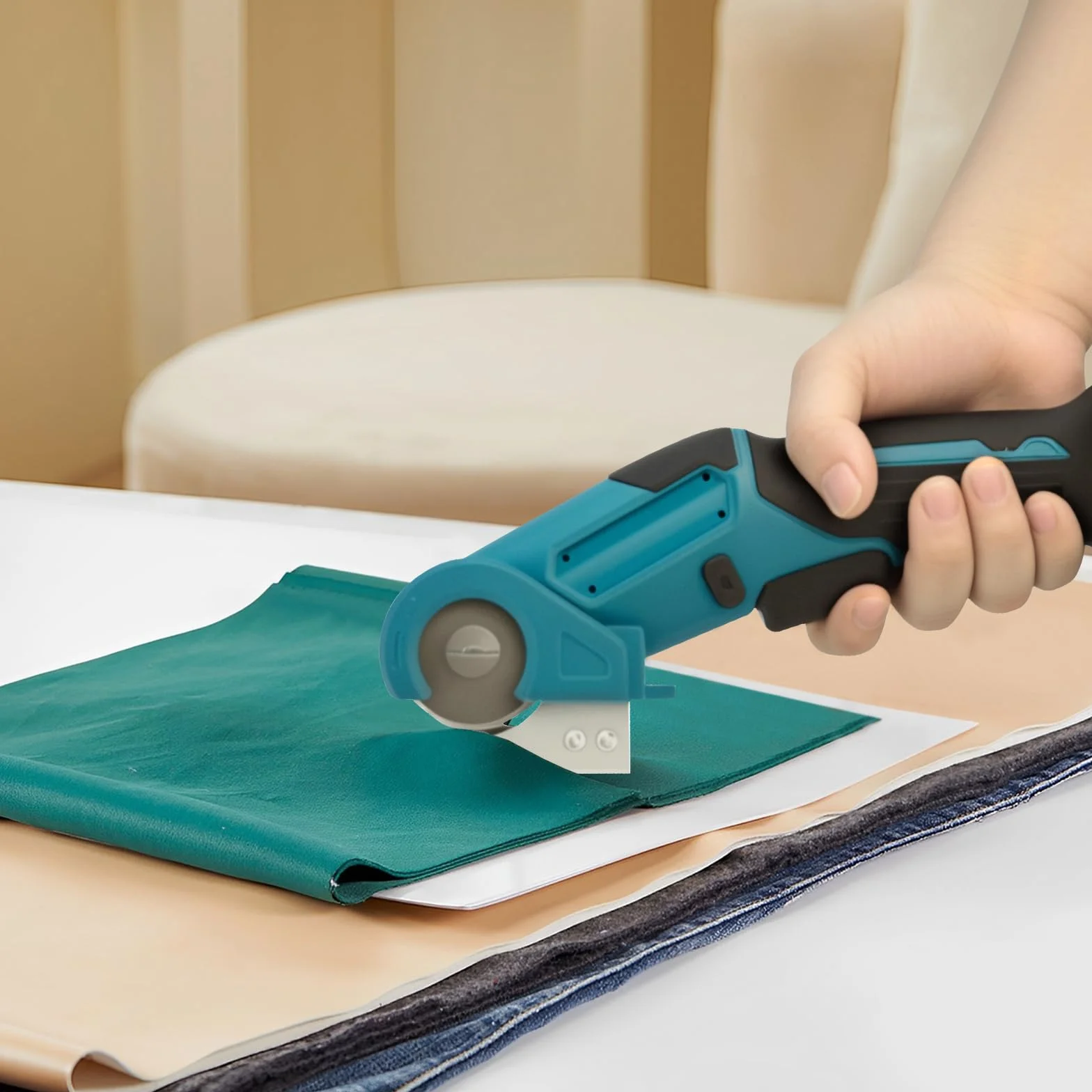 Makita akumulatorowe nożyce uniwersalne 21 V, bezprzewodowe, głębokość cięcia 6 mm, 2 ostrza