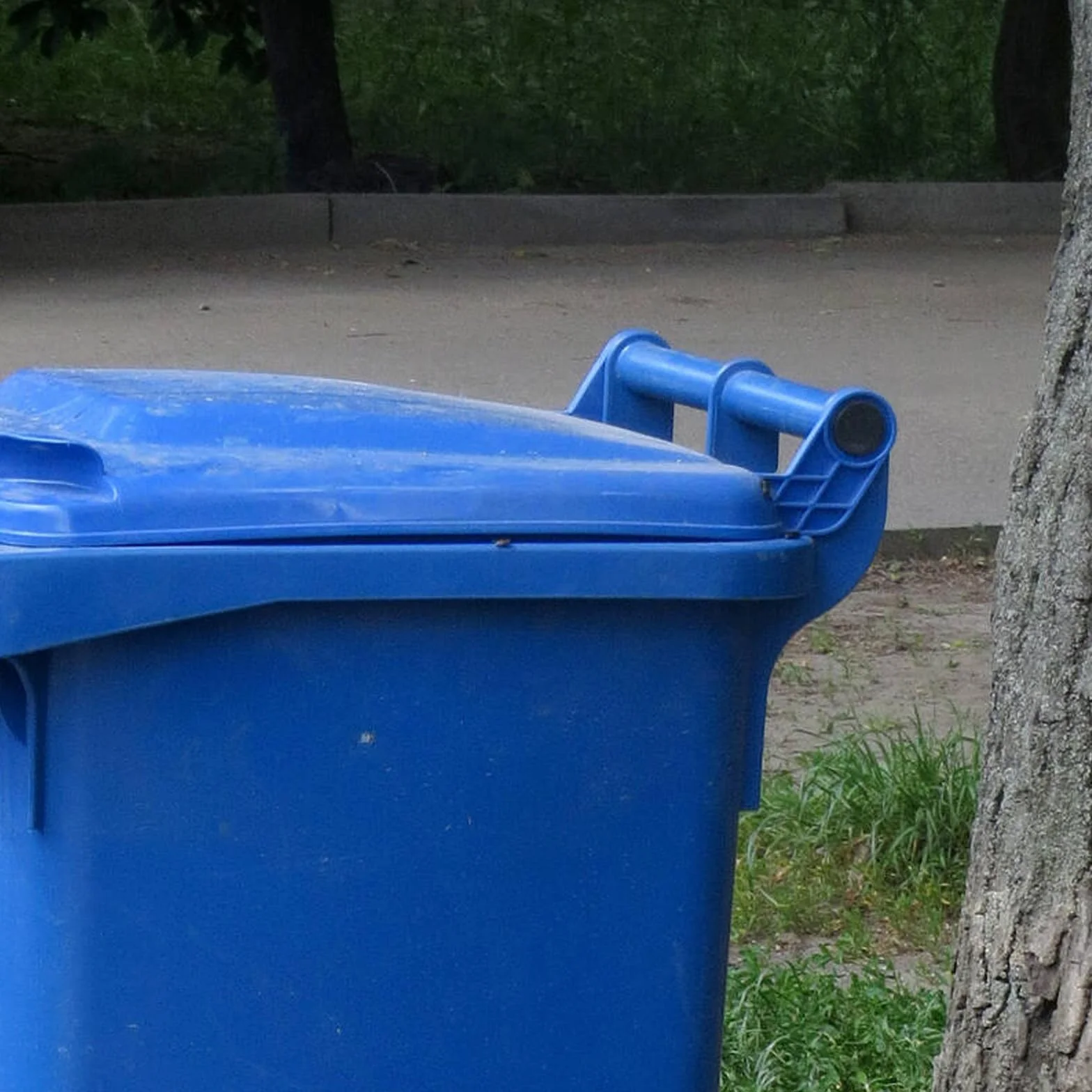 Plastikowe sworznie zawiasowe, 4 szt., czarne, nowoczesny styl, niedokończone wykończenie, mocowanie powierzchniowe, uniwersalne akcesoria do pojemników na śmieci 50 l/80 l/100 l/120 l/240 l