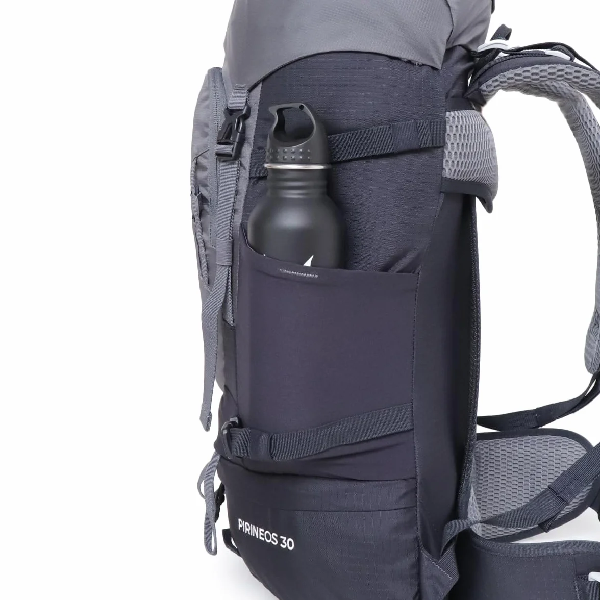 Mochila de travesia con espalda ventilada de 30 l. C: GRIS T: U