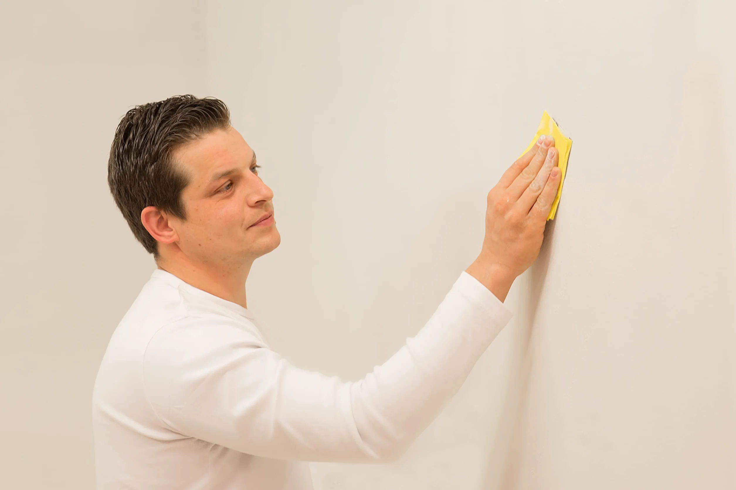 Mirka papier ścierny Yellow 115 mm x 50 m P60 rzep | Papier ścierny Mirka P60 do drewna farb szpachli plastiku 115 mm x 50 m wysoka wydajność i trwałość