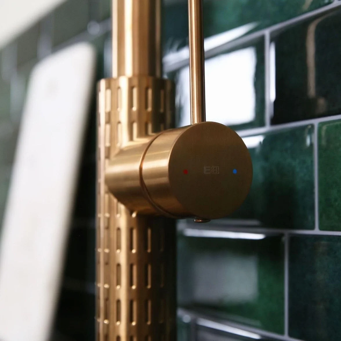 Essebagno Bateria zlewozmywakowa Architek z wyjmowanym prysznicem w szczotkowanej miedzi