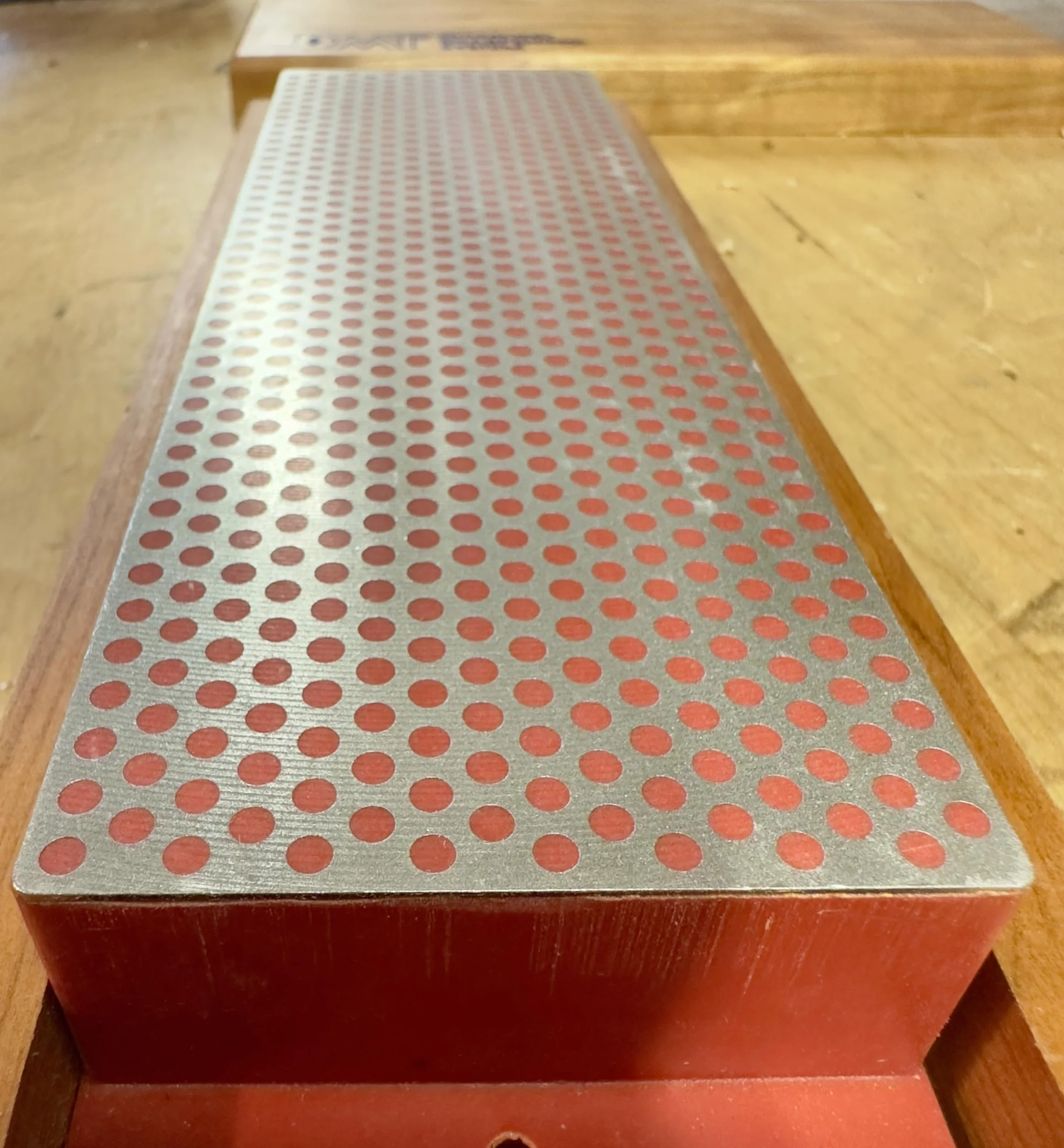 DMT W8F 20 cm diamentowa temperówka do kamieni szlifierskich, z pudełkiem z twardego drewna
