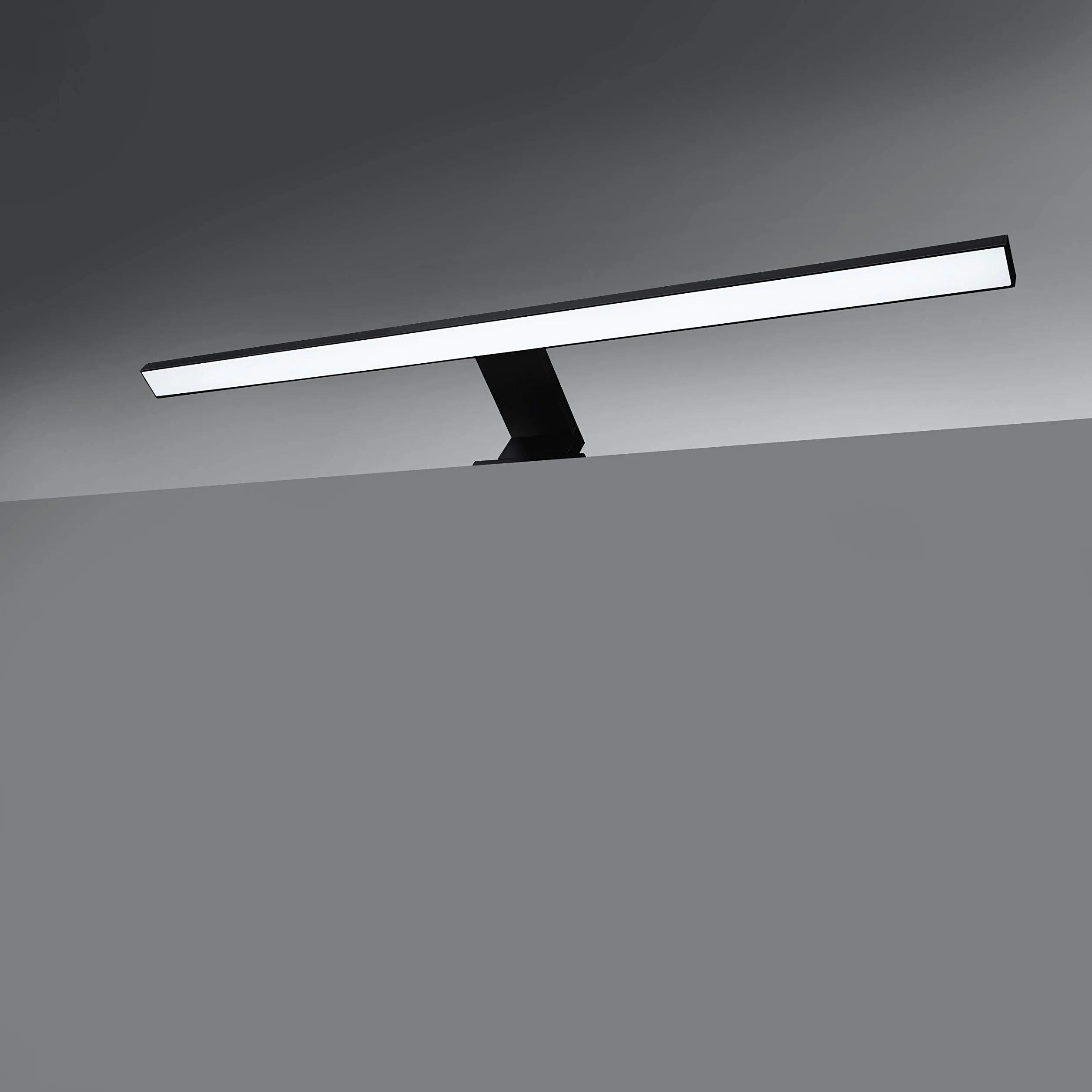 B.K.Licht - Lampa łazienkowa z montażem 2 w 1, neutralna biała barwa światła, zaciskowa, lampa łazienkowa, oświetlenie szafy, lustro, 60 x 10,3 x 3,6 cm, czarna